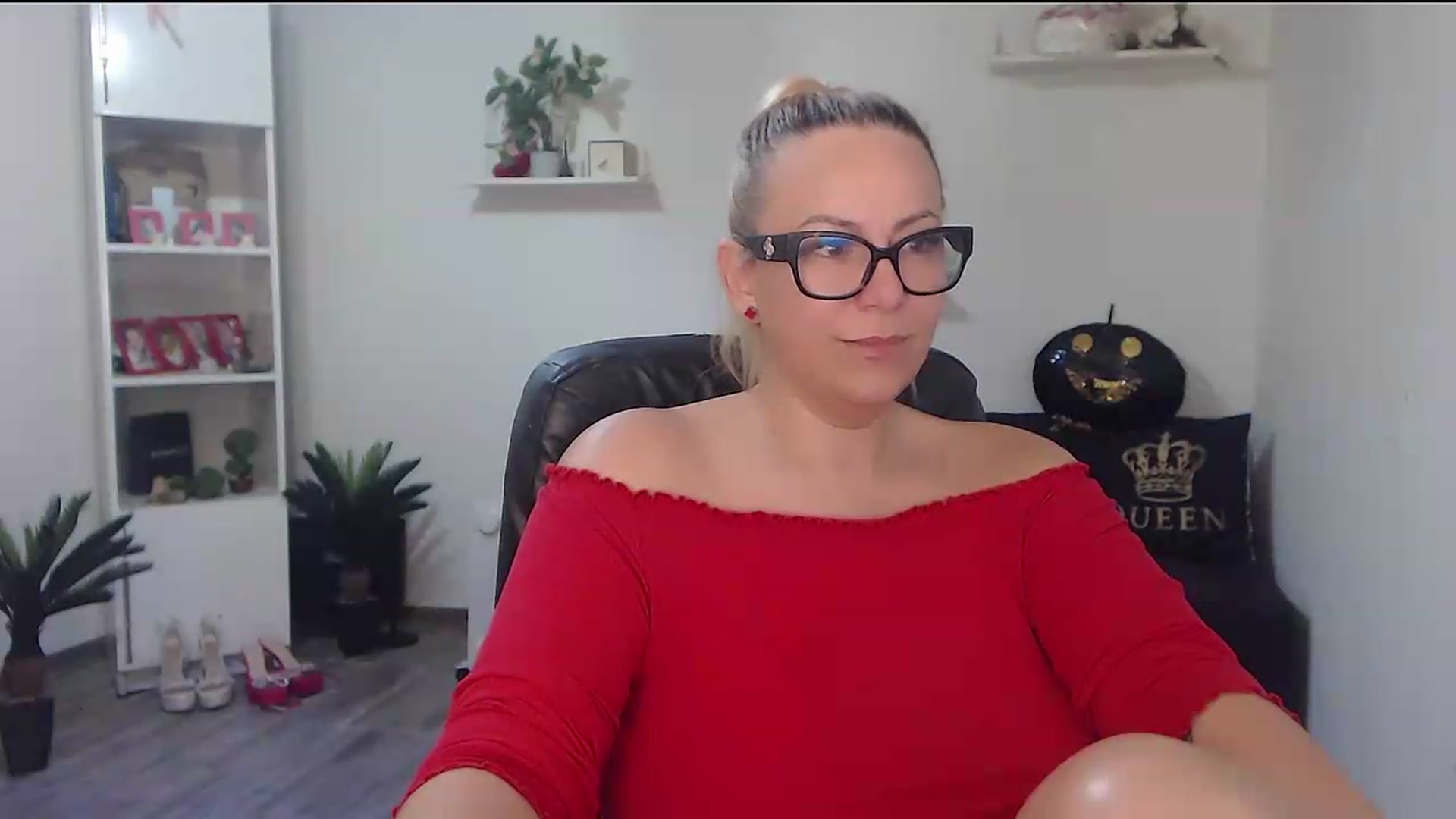 Gallery image thumbnail from A_baby_Boo's myfreecams stream on, 07/05/2026, 22:09 image 4 of 20