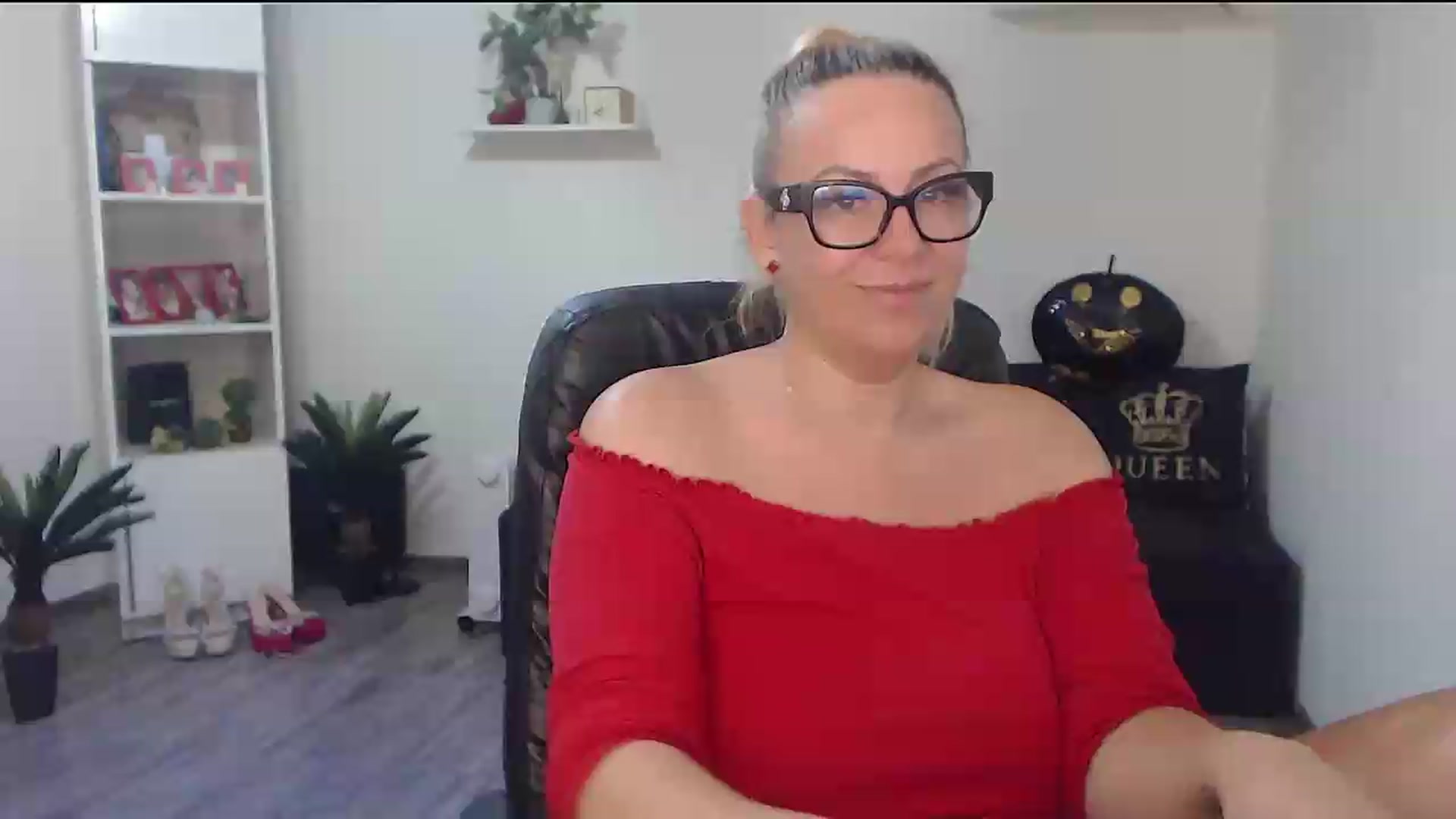 Gallery image thumbnail from A_baby_Boo's myfreecams stream on, 07/05/2026, 22:09 image 15 of 20