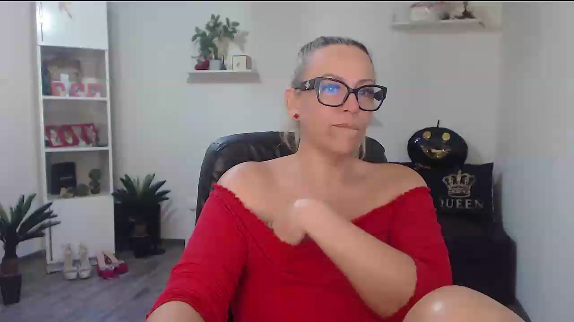 Gallery image thumbnail from A_baby_Boo's myfreecams stream on, 07/05/2026, 22:09 image 2 of 20