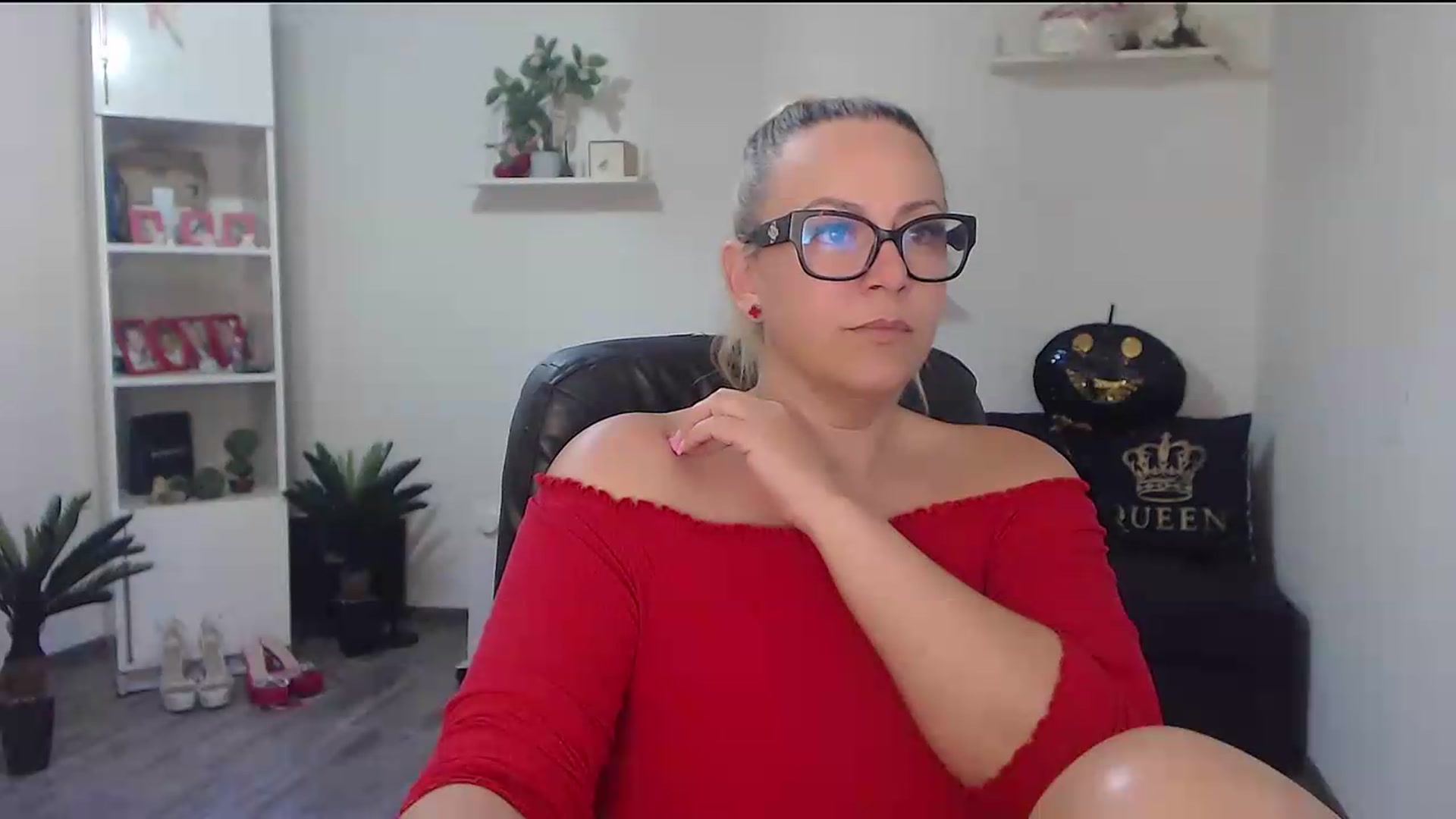 Gallery image thumbnail from A_baby_Boo's myfreecams stream on, 07/05/2026, 22:09 image 3 of 20