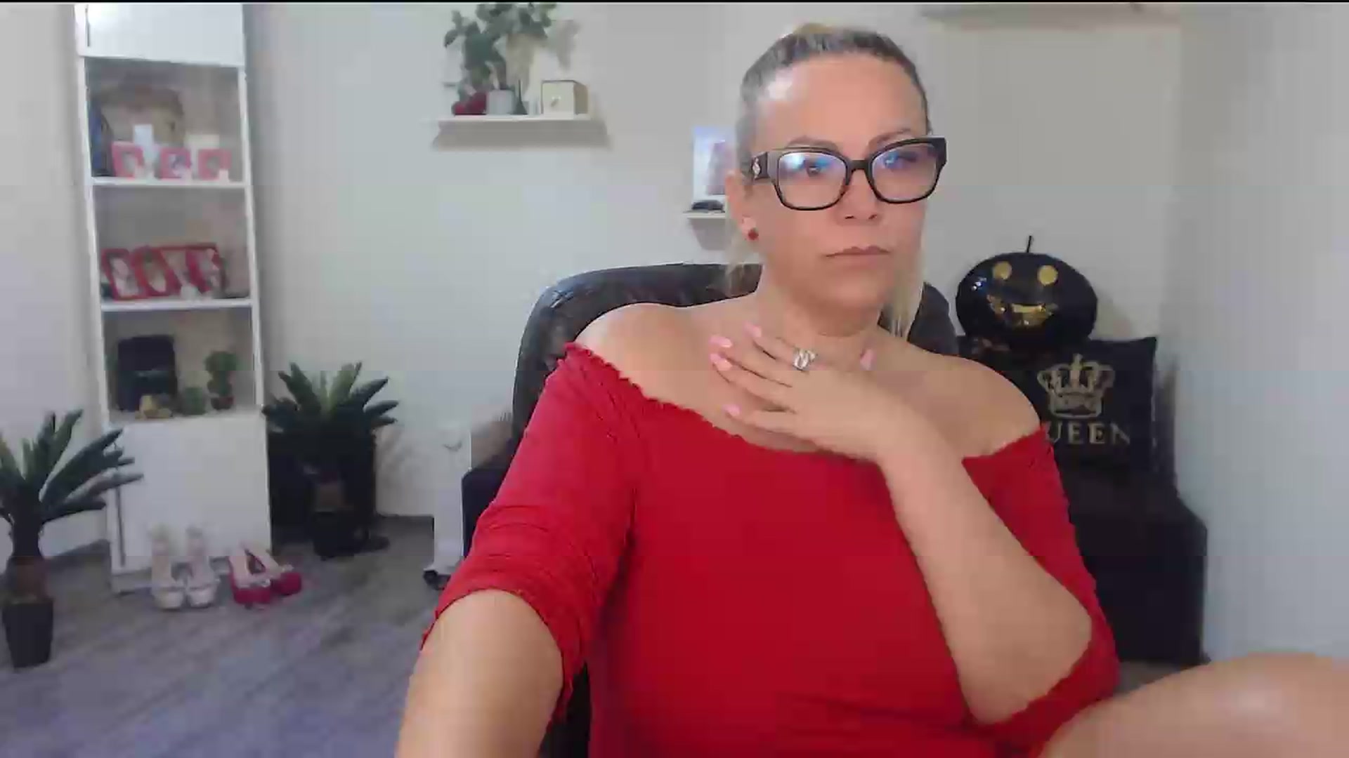 Gallery image thumbnail from A_baby_Boo's myfreecams stream on, 07/05/2026, 22:09 image 19 of 20