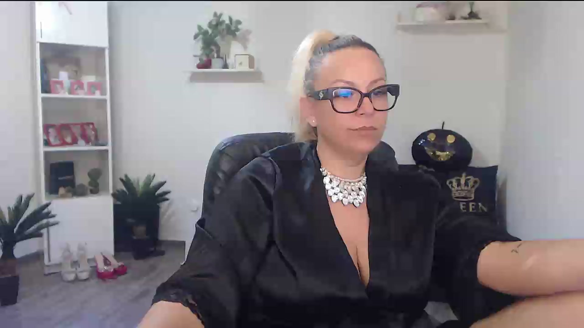 Gallery image thumbnail from A_baby_Boo's myfreecams stream on, 07/09/2026, 15:32 image 7 of 20