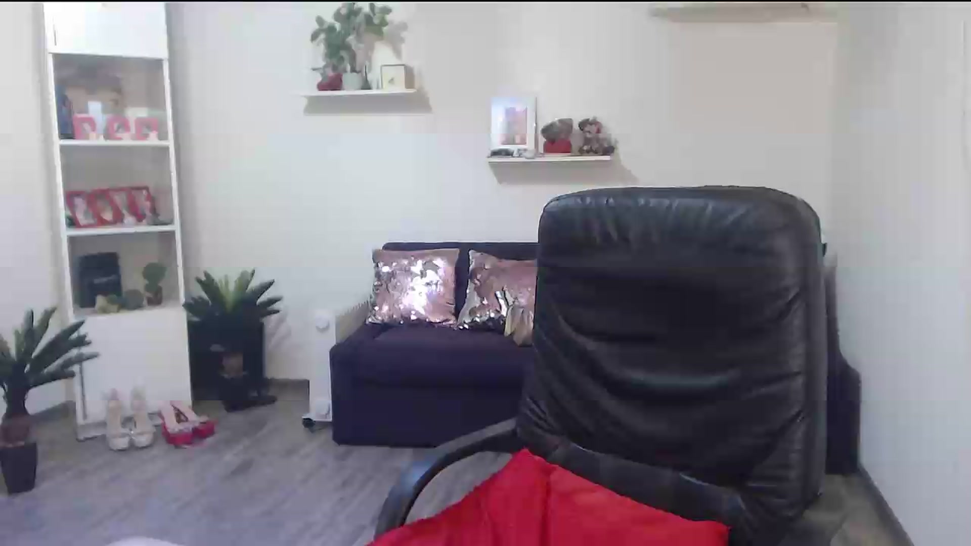 Gallery image thumbnail from A_baby_Boo's myfreecams stream on, 08/03/2026, 06:40 image 10 of 20