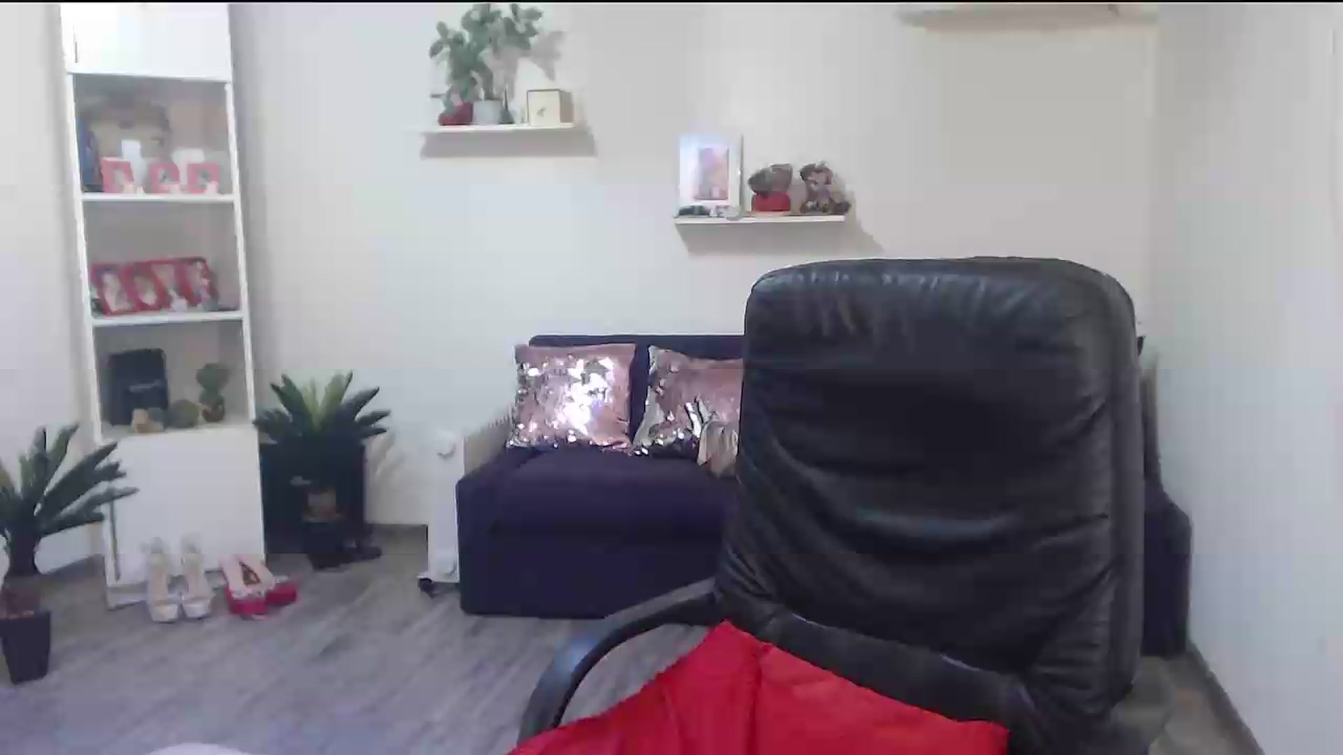 Gallery image thumbnail from A_baby_Boo's myfreecams stream on, 08/03/2026, 06:40 image 9 of 20