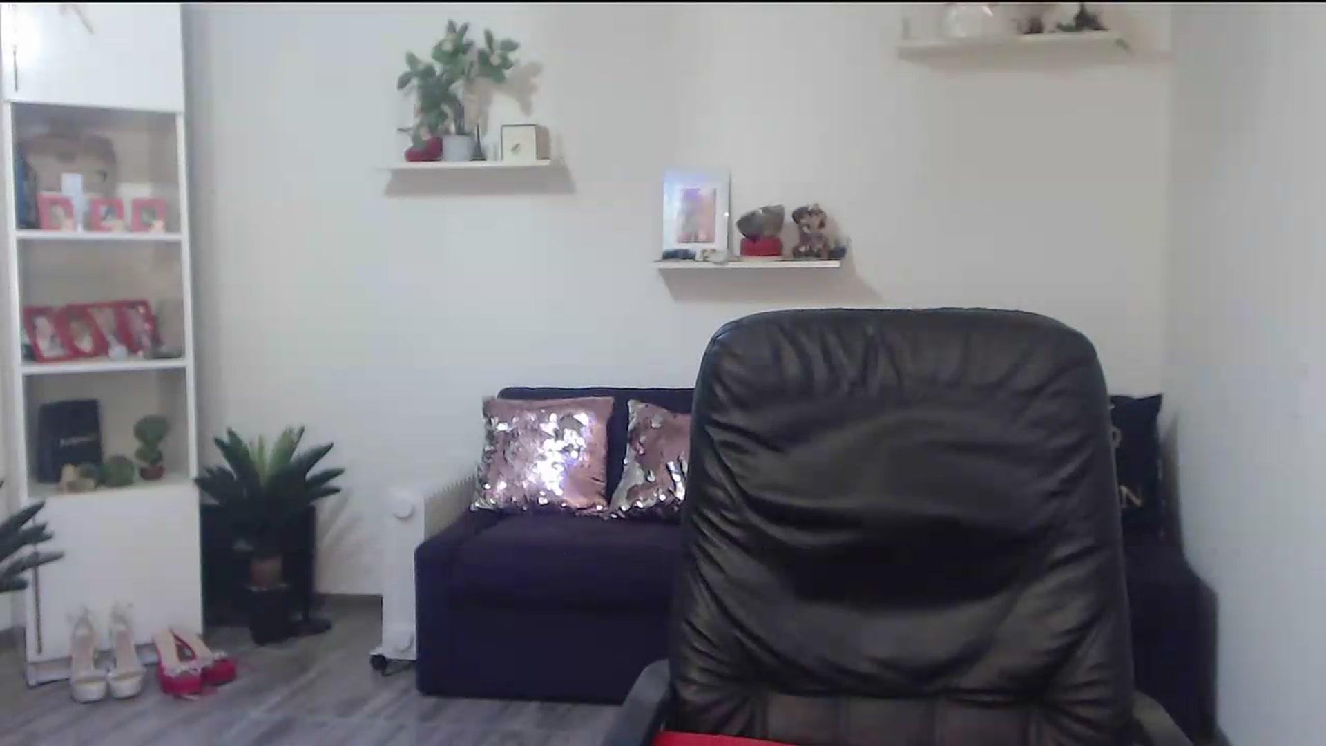 Gallery image thumbnail from A_baby_Boo's myfreecams stream on, 08/05/2026, 21:11 image 19 of 20