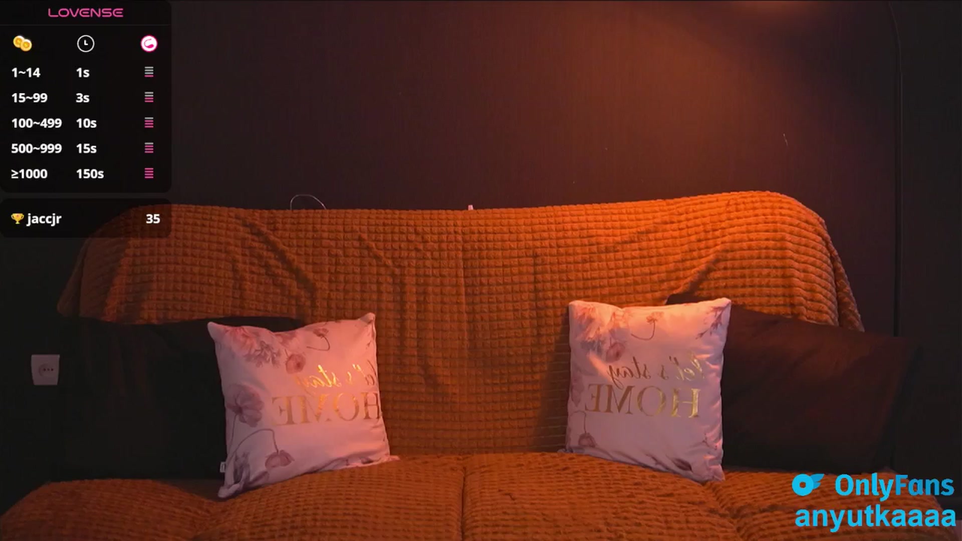 Gallery image thumbnail from A_n_n_a_a's myfreecams stream on, 10/14/2024, 14:24 image 10 of 20