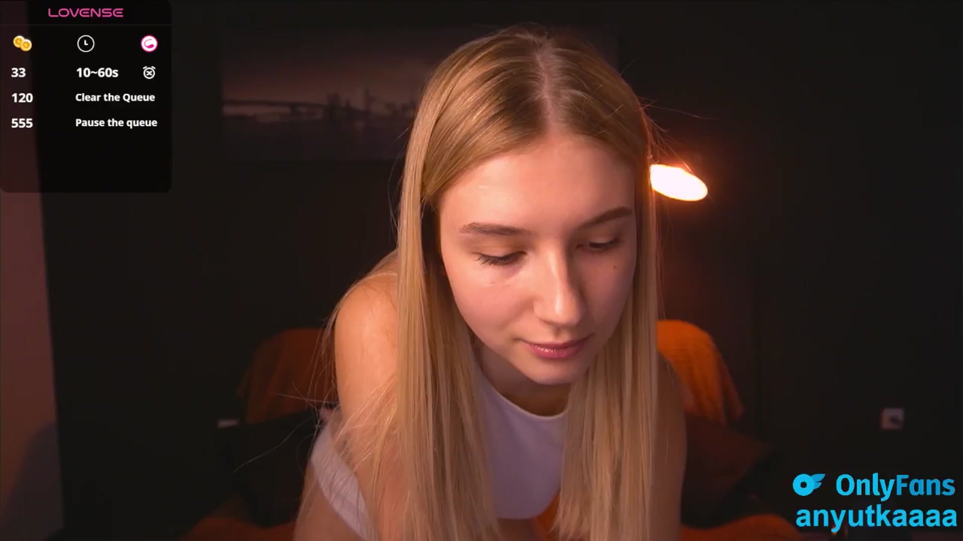 Gallery image thumbnail from A_n_n_a_a's myfreecams stream on, 10/17/2024, 12:07 image 7 of 20