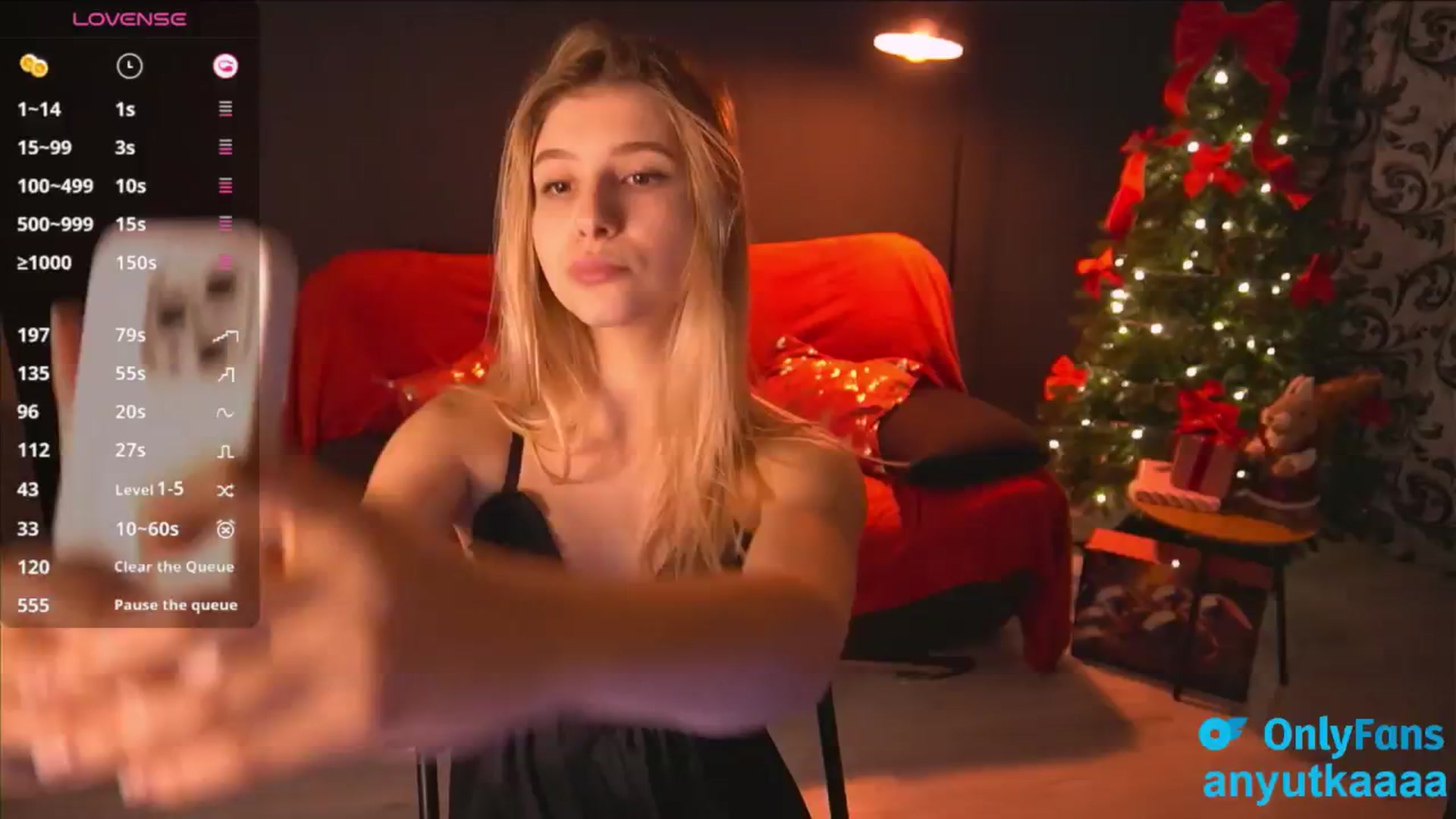 Gallery image thumbnail from A_n_n_a_a's myfreecams stream on, 12/23/2024, 16:39 image 6 of 20