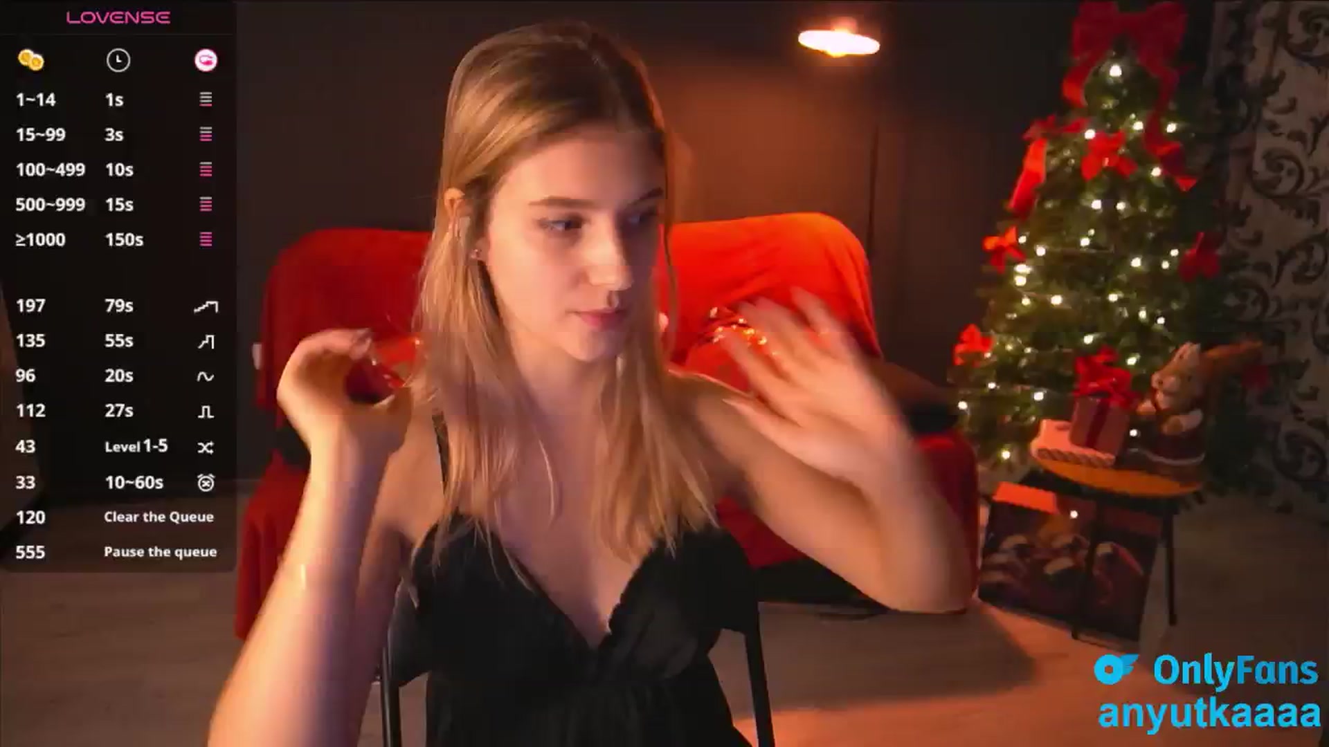 Gallery image thumbnail from A_n_n_a_a's myfreecams stream on, 12/23/2024, 16:39 image 10 of 20