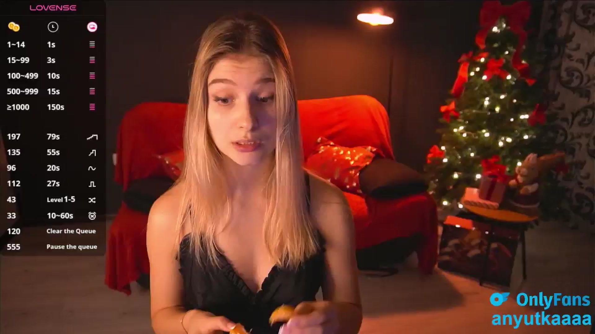 Gallery image thumbnail from A_n_n_a_a's myfreecams stream on, 12/23/2024, 16:39 image 9 of 20