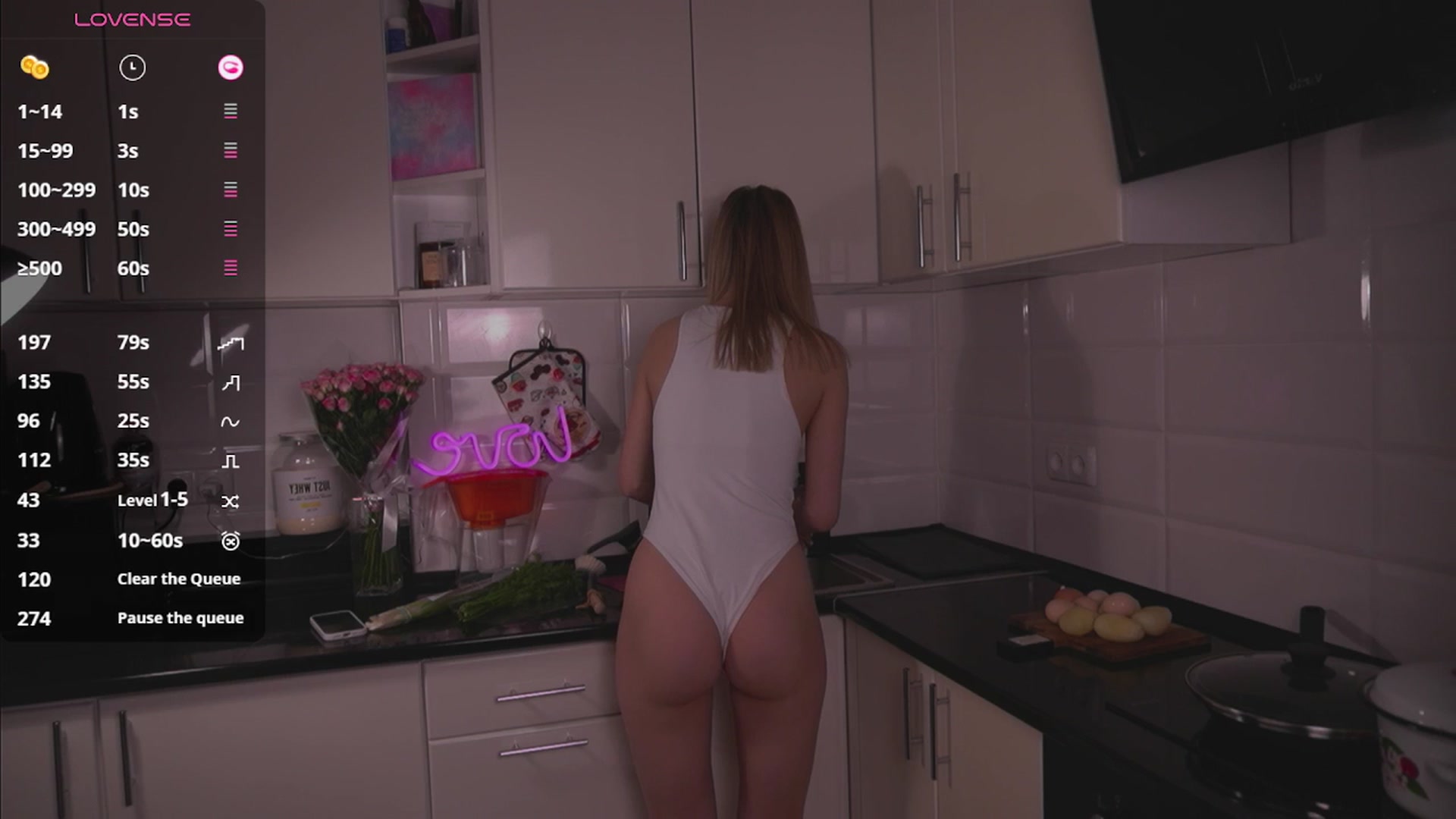 Gallery image thumbnail from A_n_n_a_a's myfreecams stream on, 04/12/2026, 13:23 image 10 of 20