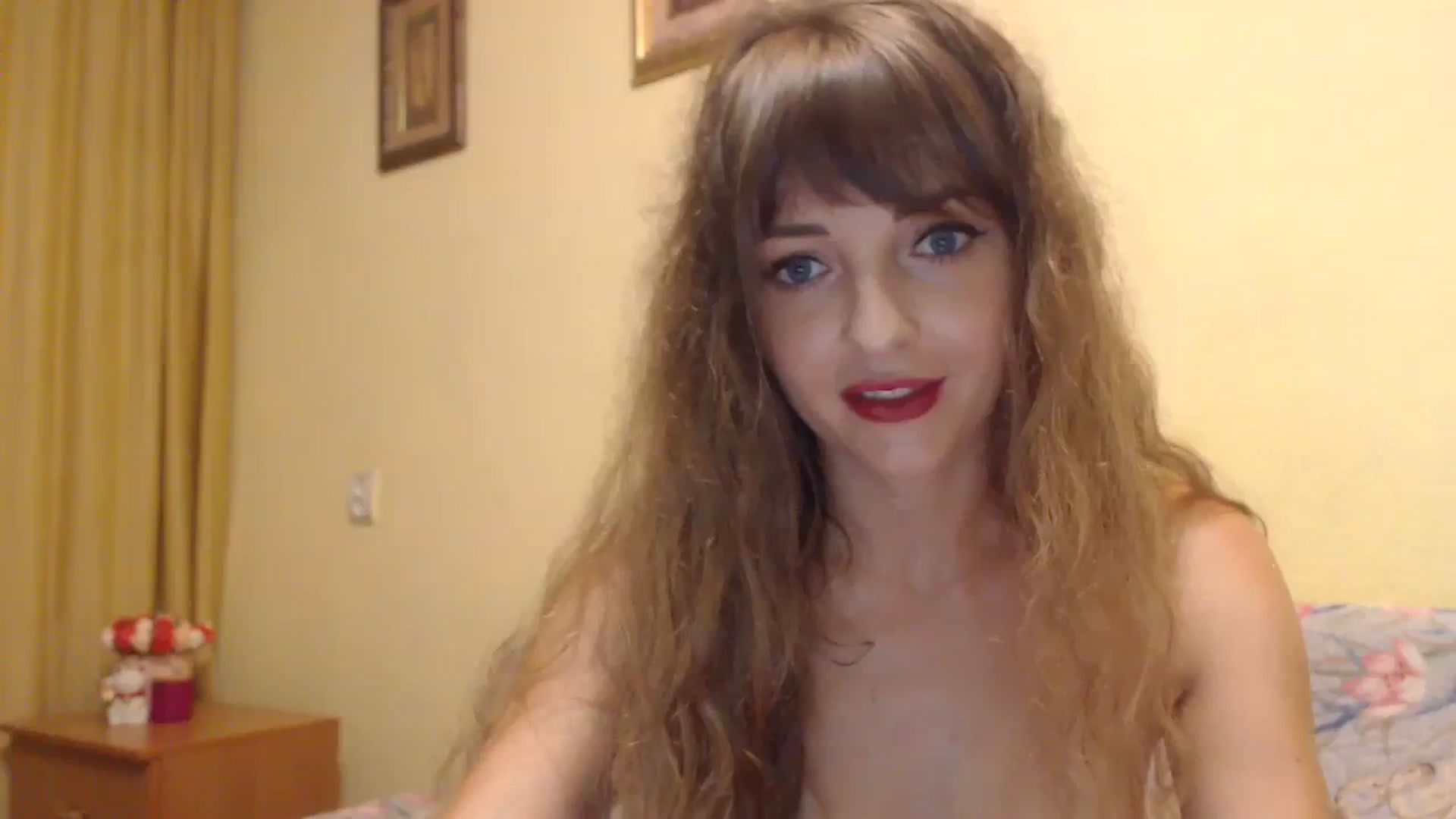 Gallery image thumbnail from A_rora's myfreecams stream on, 08/26/2023, 17:12 image 18 of 20