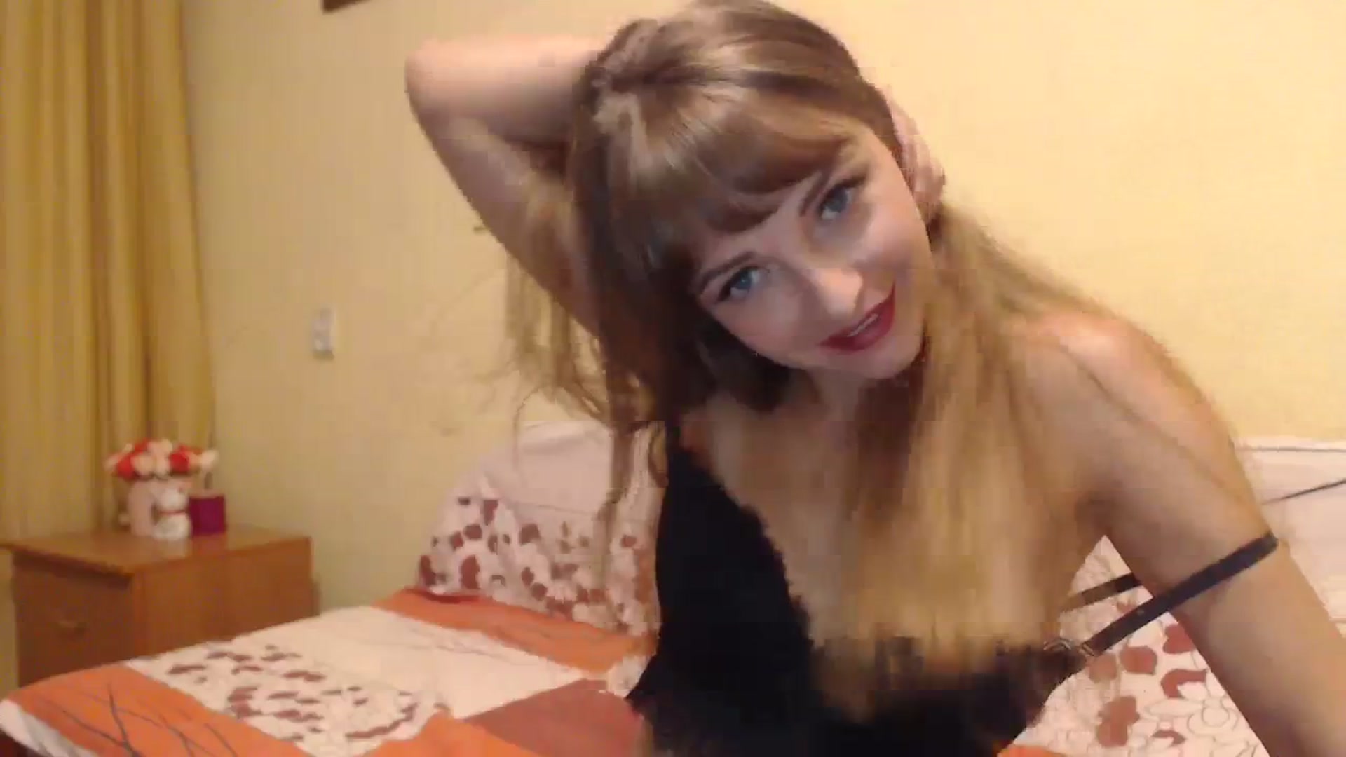 Gallery image thumbnail from A_rora's myfreecams stream on, 09/18/2023, 17:56 image 13 of 20