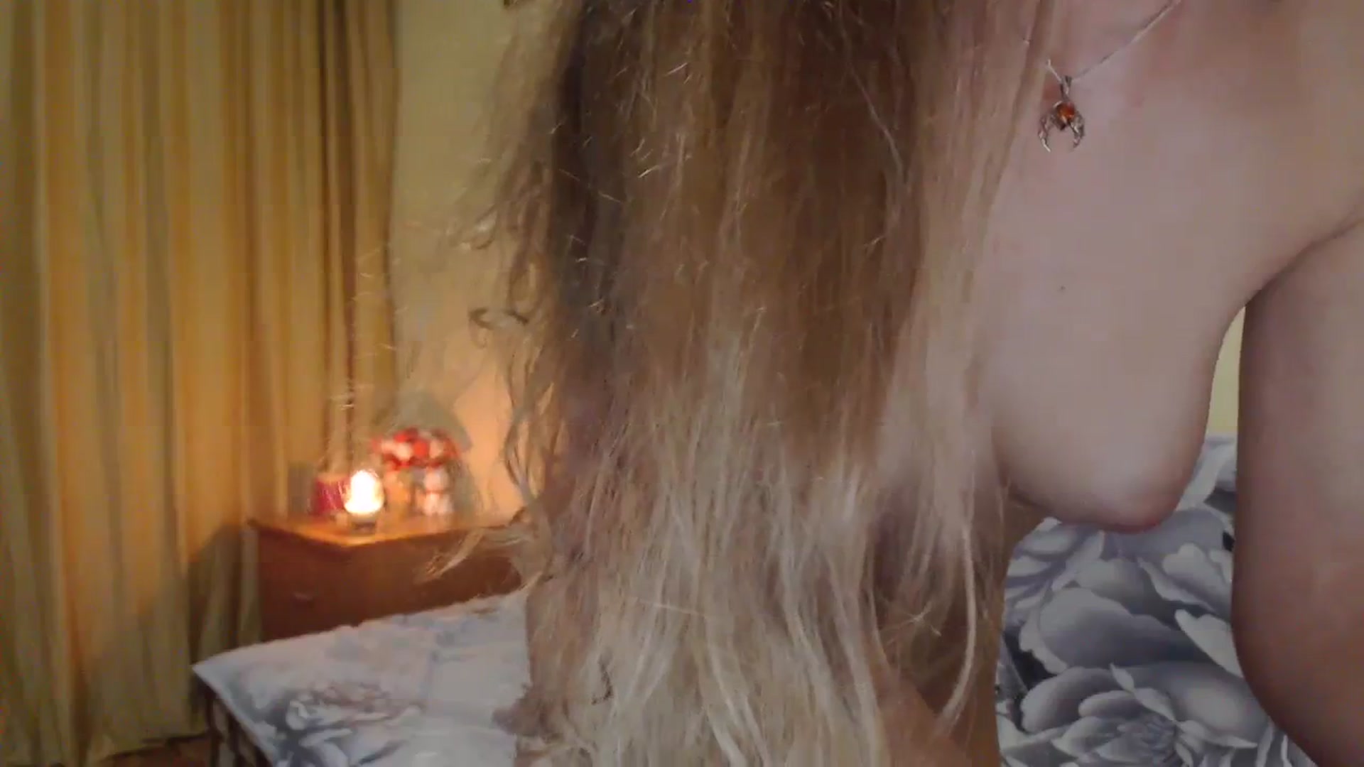 Gallery image thumbnail from A_rora's myfreecams stream on, 11/26/2023, 24:50 image 7 of 20