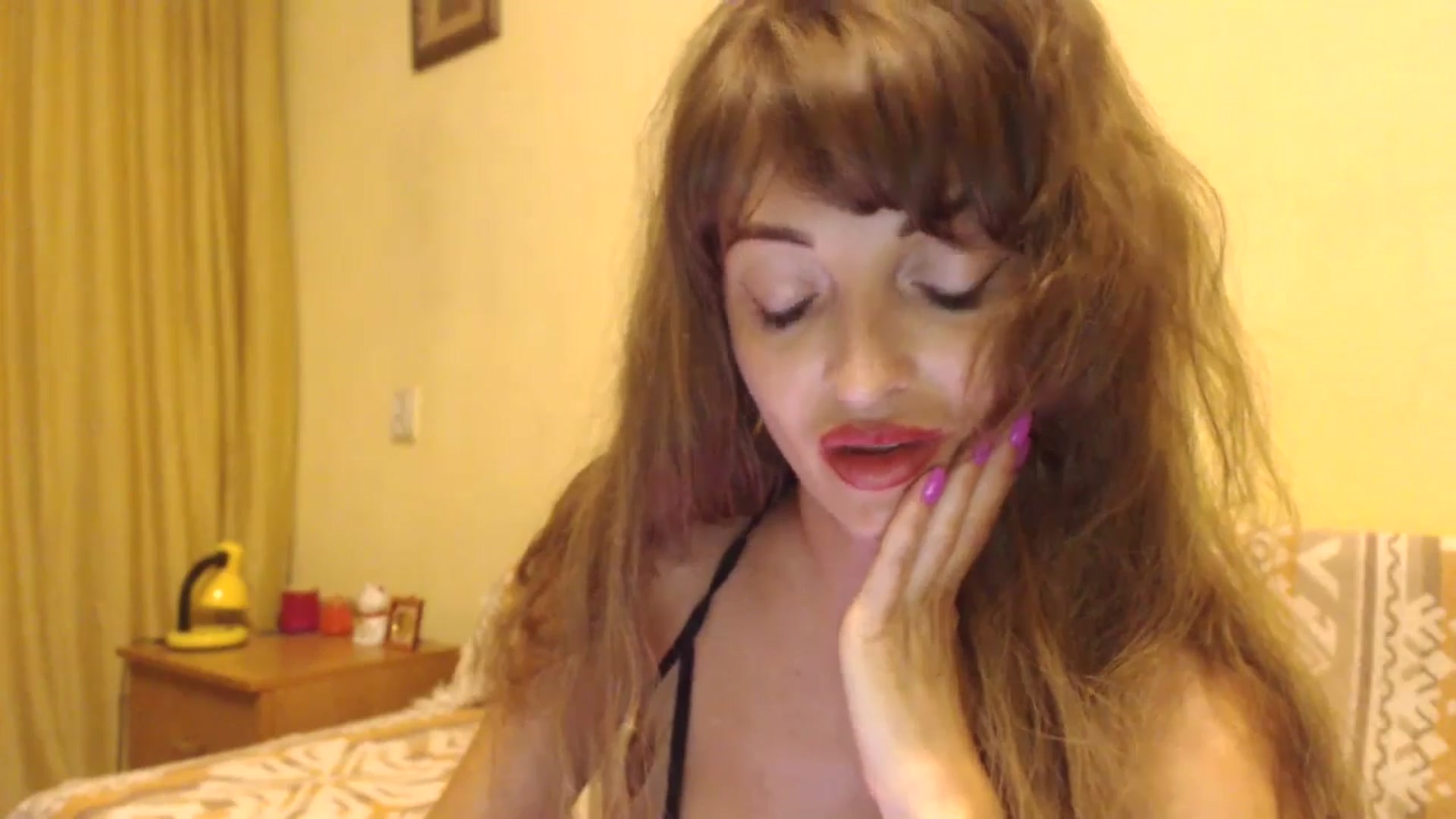 Gallery image thumbnail from A_rora's myfreecams stream on, 08/11/2024, 18:37 image 15 of 20