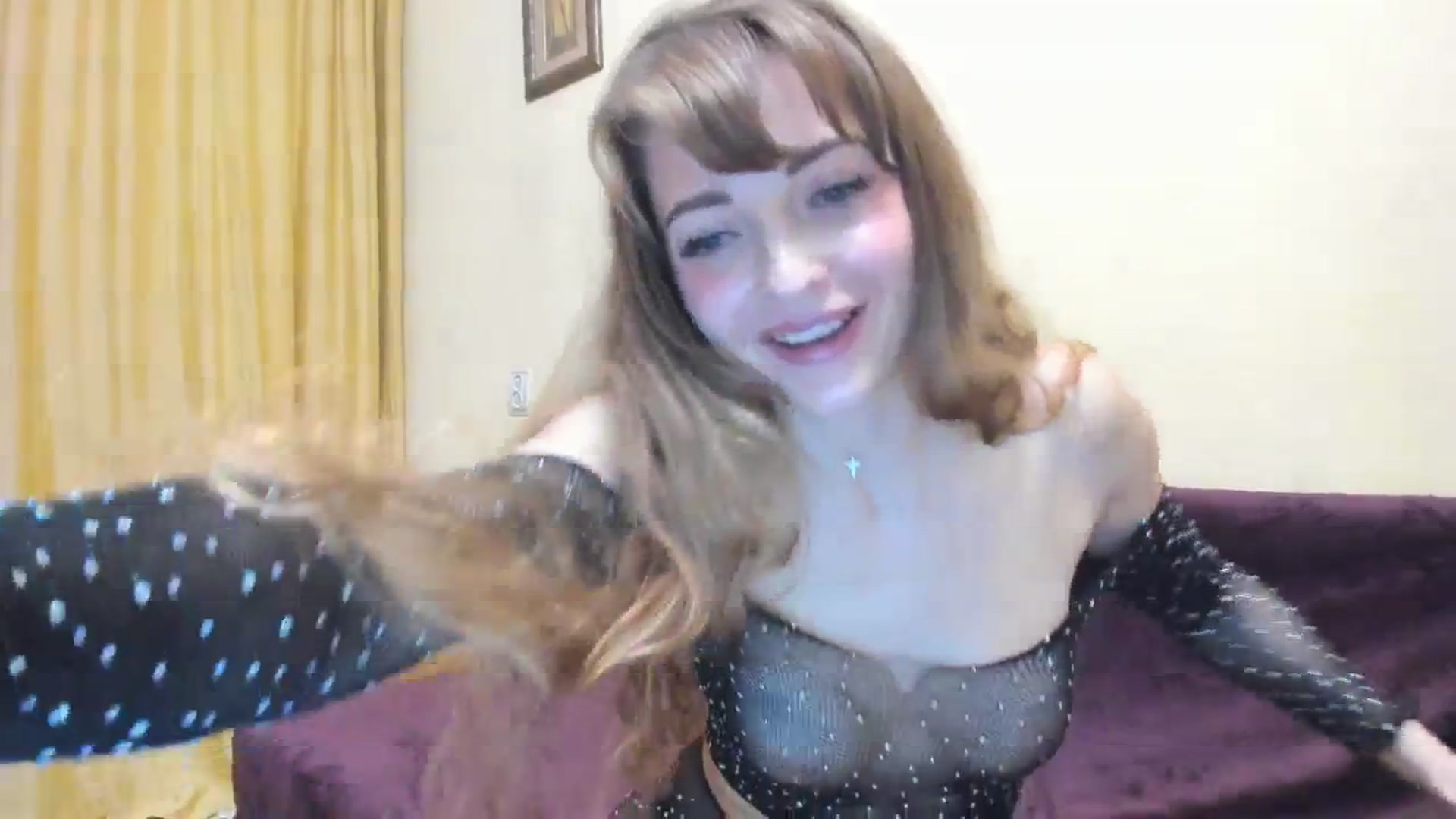 Gallery image thumbnail from A_rora's myfreecams stream on, 04/27/2025, 17:24 image 10 of 20