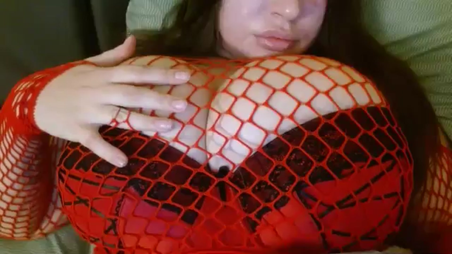 Gallery image thumbnail from Aaantonina's myfreecams stream on, 12/21/2024, 13:55 image 12 of 20