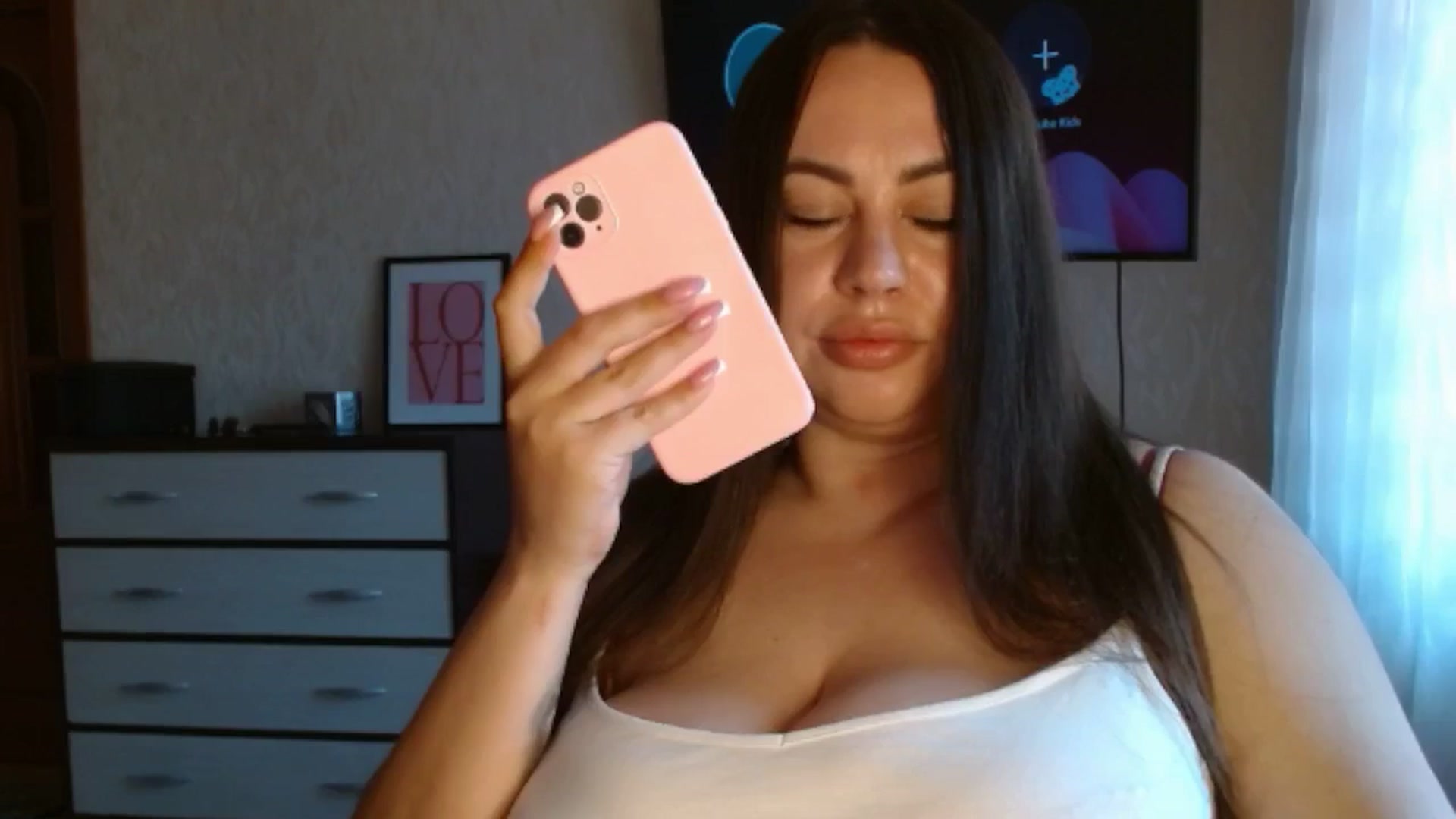 Gallery image thumbnail from Aaantonina's myfreecams stream on, 07/23/2025, 09:24 image 15 of 20