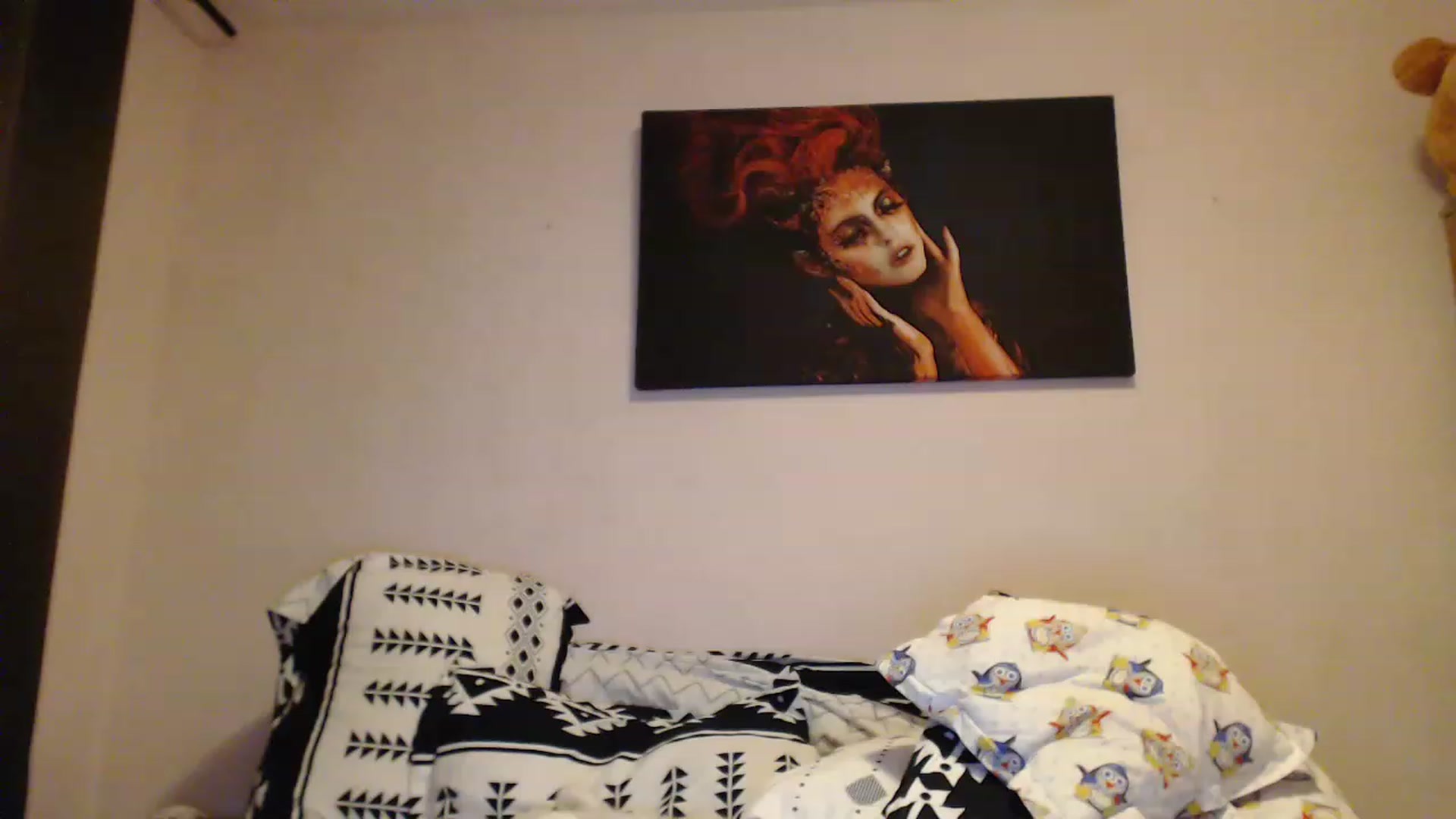 Gallery image thumbnail from Aahh_Emilia's myfreecams stream on, 12/04/2022, 17:42 image 3 of 20