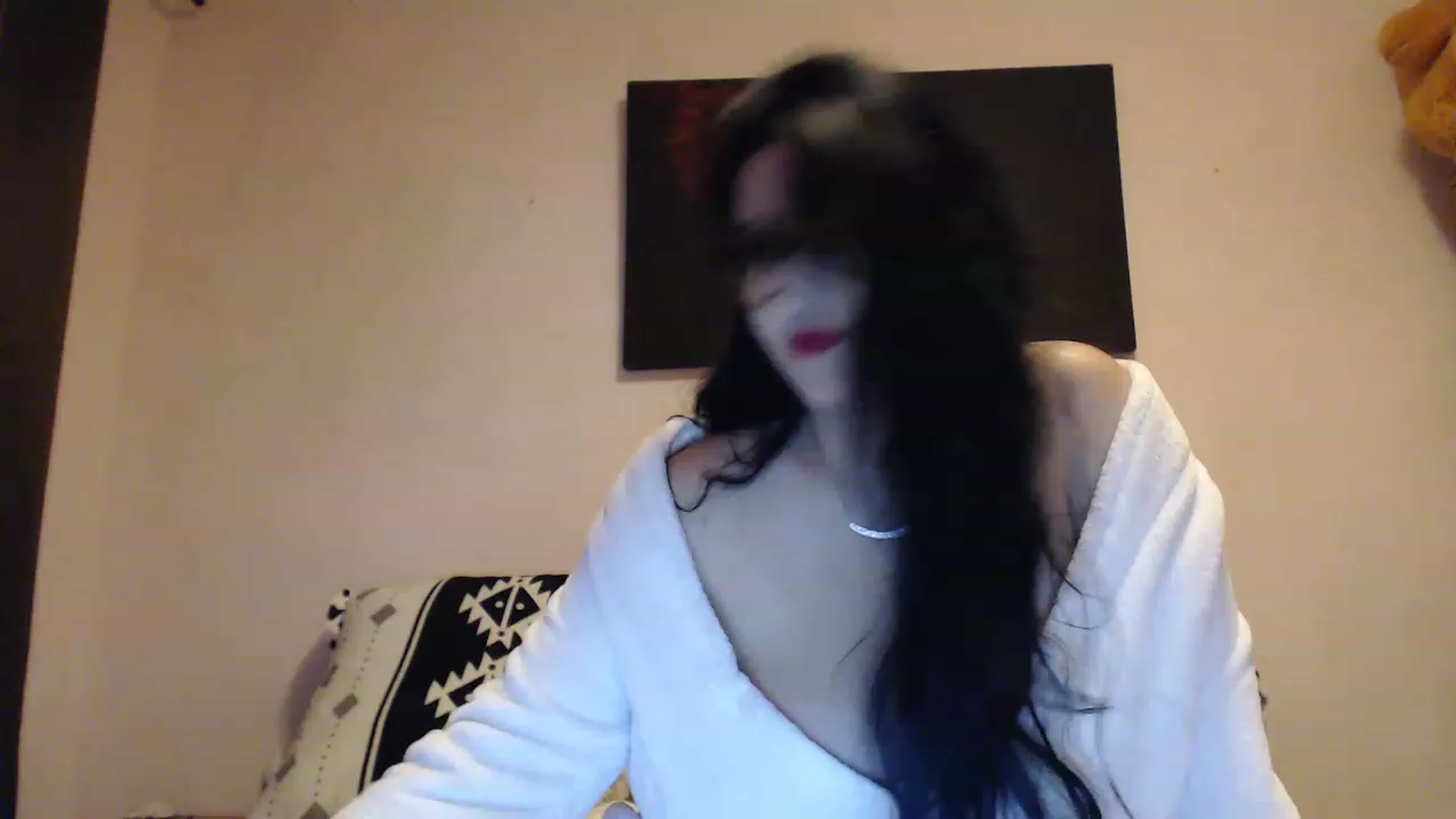 Gallery image thumbnail from Aahh_Emilia's myfreecams stream on, 12/05/2022, 15:43 image 2 of 20
