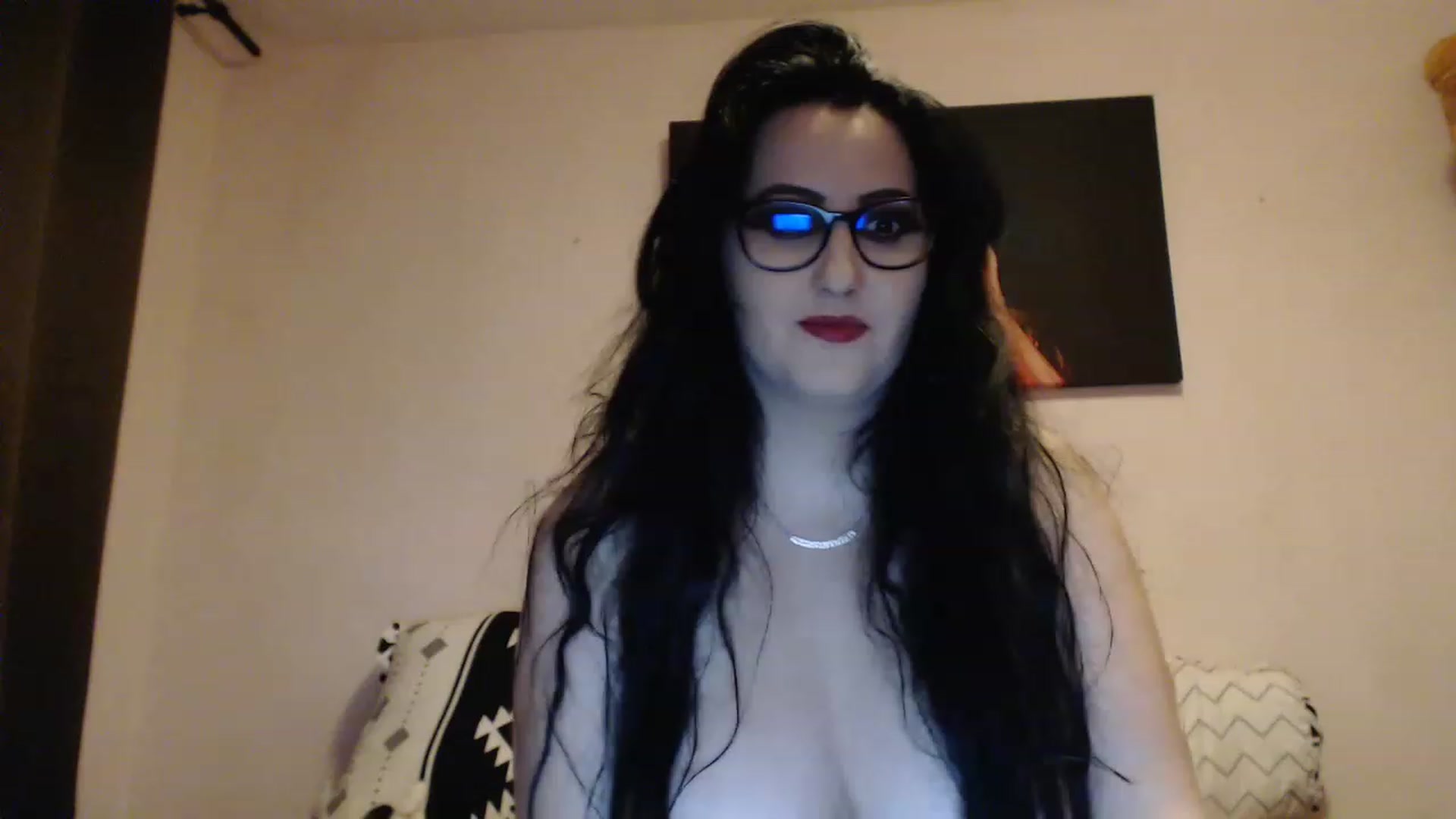 Gallery image thumbnail from Aahh_Emilia's myfreecams stream on, 12/05/2022, 17:53 image 1 of 20