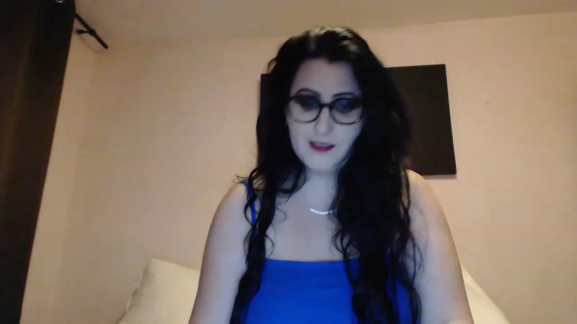 Gallery image thumbnail from Aahh_Emilia's myfreecams stream on, 12/10/2022, 16:49 image 7 of 20