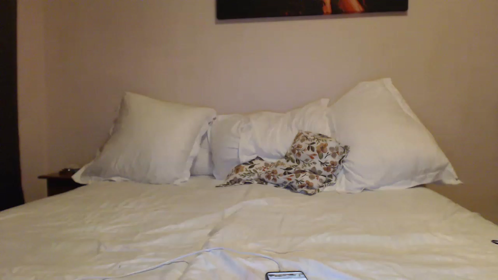 Gallery image thumbnail from Aahh_Emilia's myfreecams stream on, 12/10/2022, 17:36 image 9 of 20