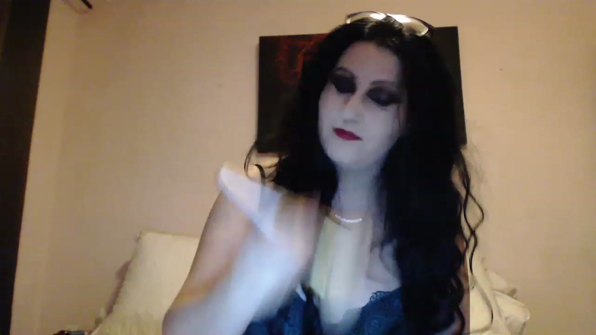 Gallery image thumbnail from Aahh_Emilia's myfreecams stream on, 12/11/2022, 17:40 image 6 of 20