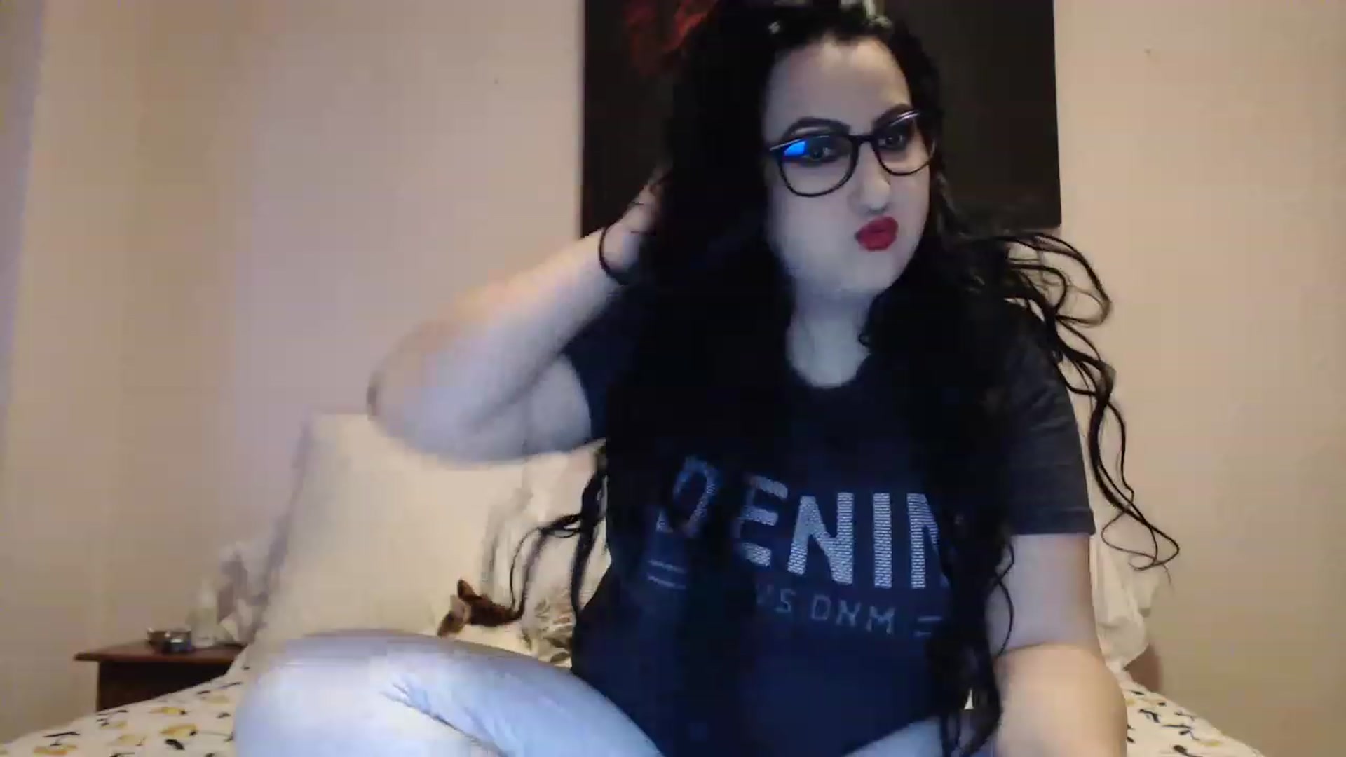 Gallery image thumbnail from Aahh_Emilia's myfreecams stream on, 12/12/2022, 14:29 image 6 of 20