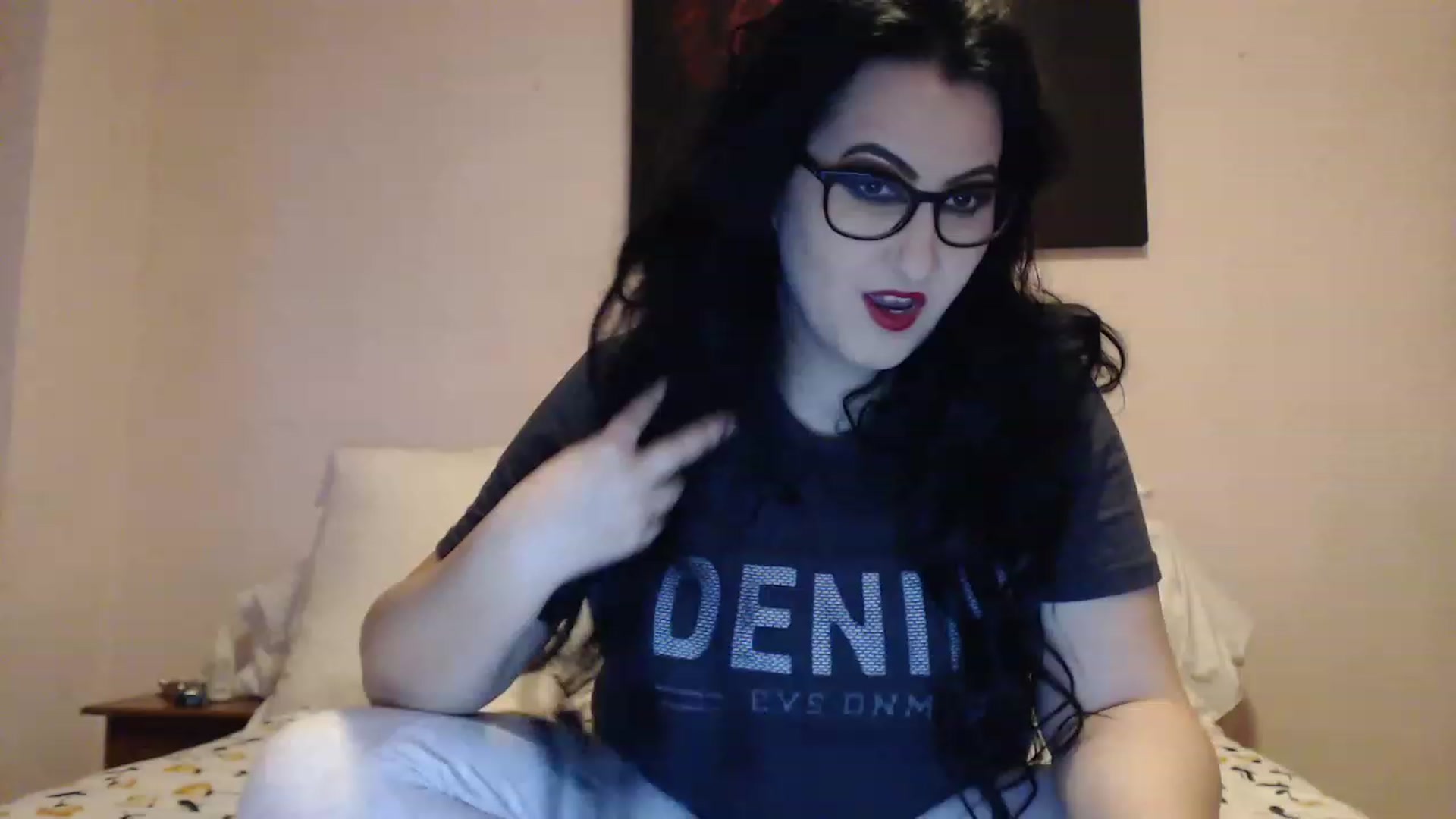 Gallery image thumbnail from Aahh_Emilia's myfreecams stream on, 12/12/2022, 14:29 image 18 of 20