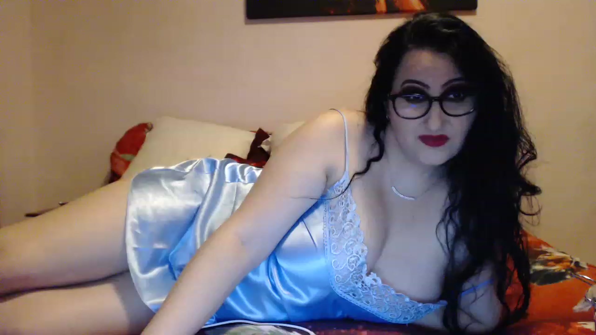 Gallery image thumbnail from Aahh_Emilia's myfreecams stream on, 12/20/2022, 15:40 image 5 of 20
