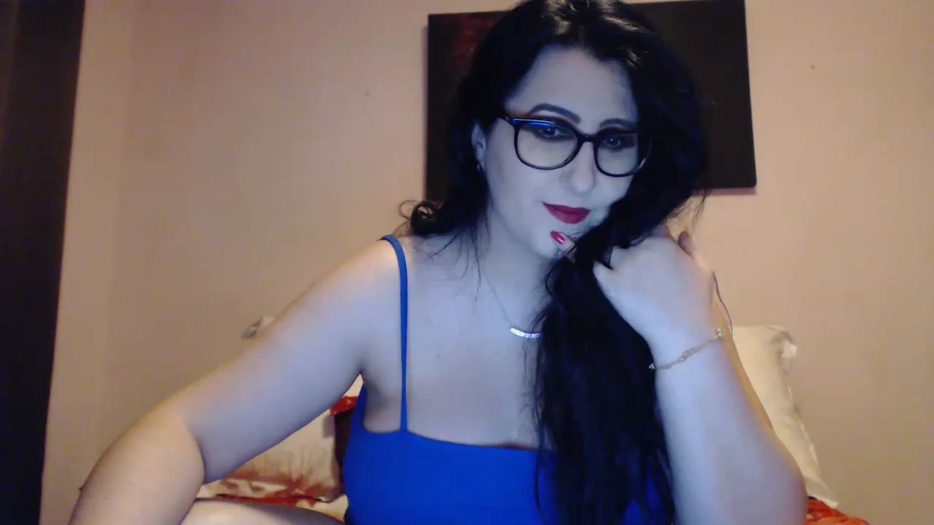 Gallery image thumbnail from Aahh_Emilia's myfreecams stream on, 12/21/2022, 16:00 image 6 of 20