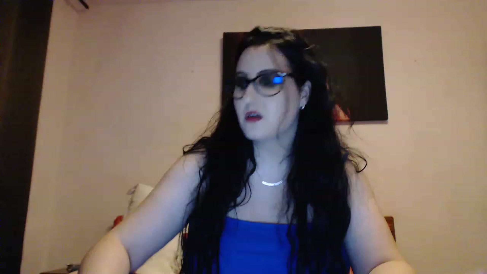 Gallery image thumbnail from Aahh_Emilia's myfreecams stream on, 12/21/2022, 18:04 image 6 of 20