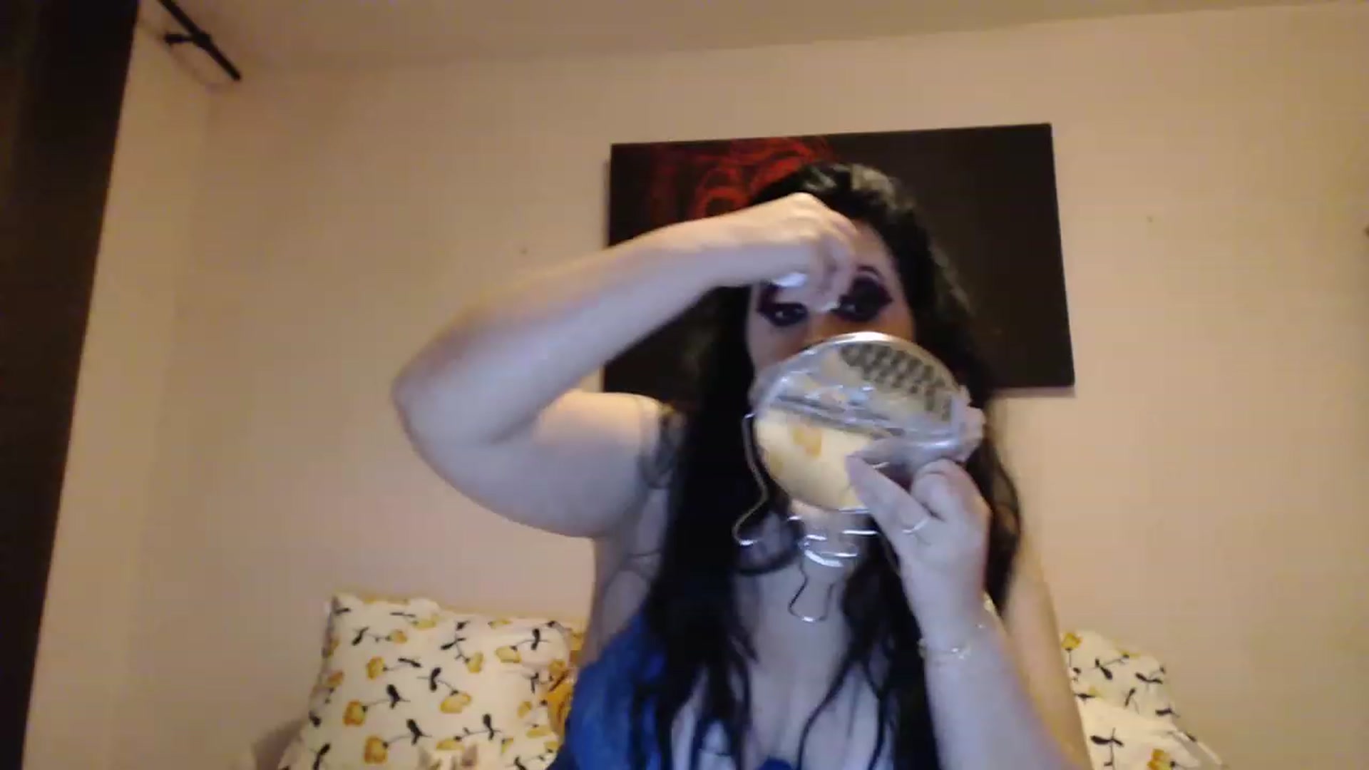 Gallery image thumbnail from Aahh_Emilia's myfreecams stream on, 12/28/2022, 17:04 image 5 of 20
