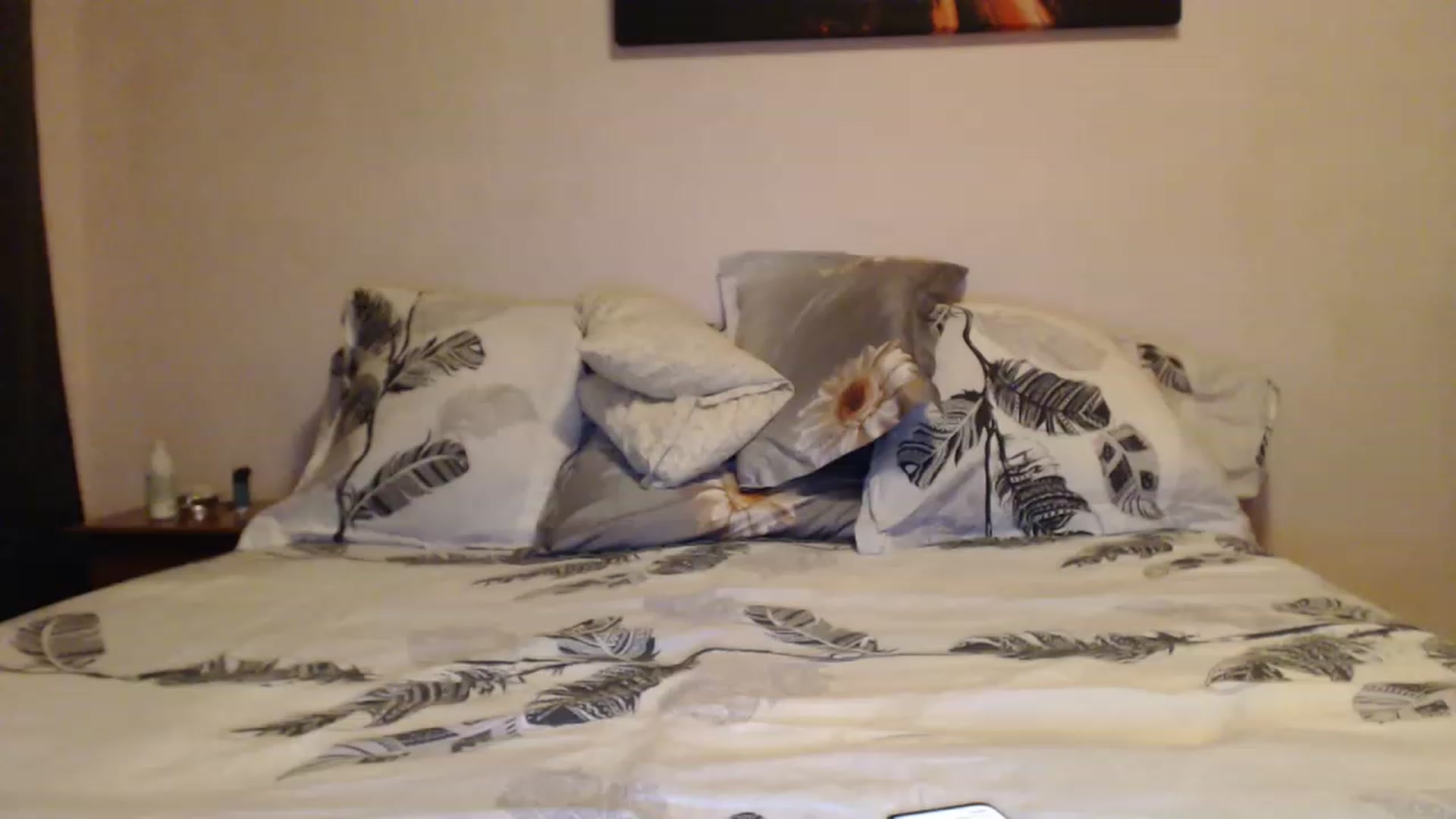 Gallery image thumbnail from Aahh_Emilia's myfreecams stream on, 12/30/2022, 17:50 image 17 of 20