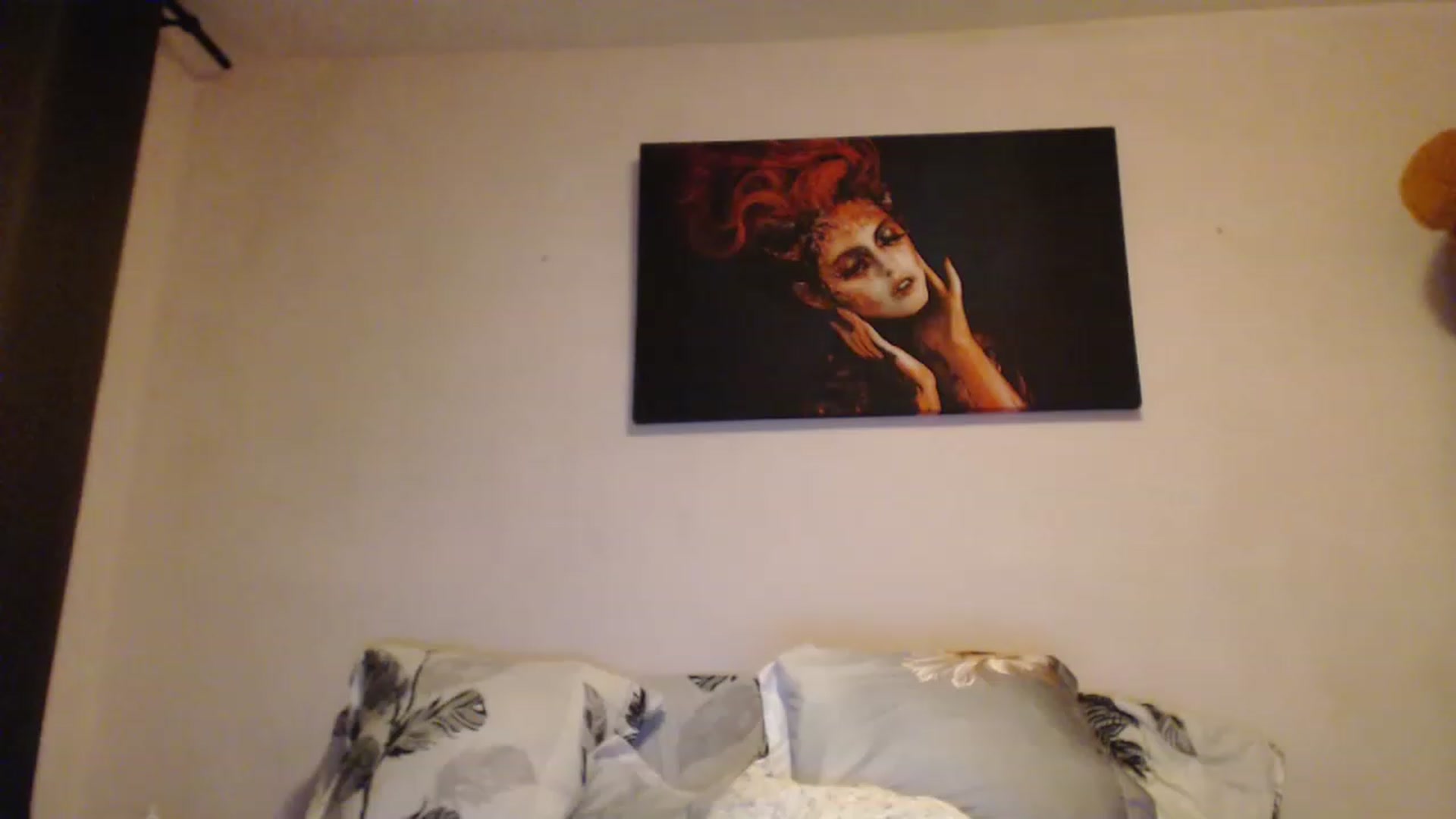 Gallery image thumbnail from Aahh_Emilia's myfreecams stream on, 12/30/2022, 17:50 image 4 of 20