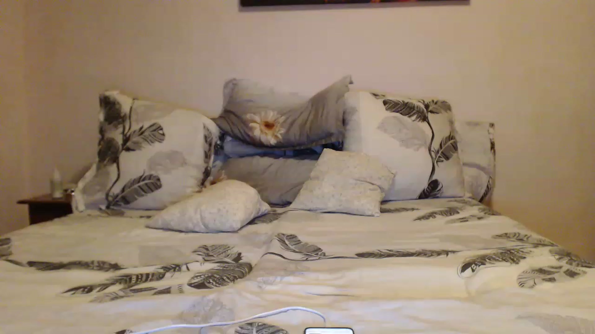 Gallery image thumbnail from Aahh_Emilia's myfreecams stream on, 01/01/2023, 17:43 image 11 of 20