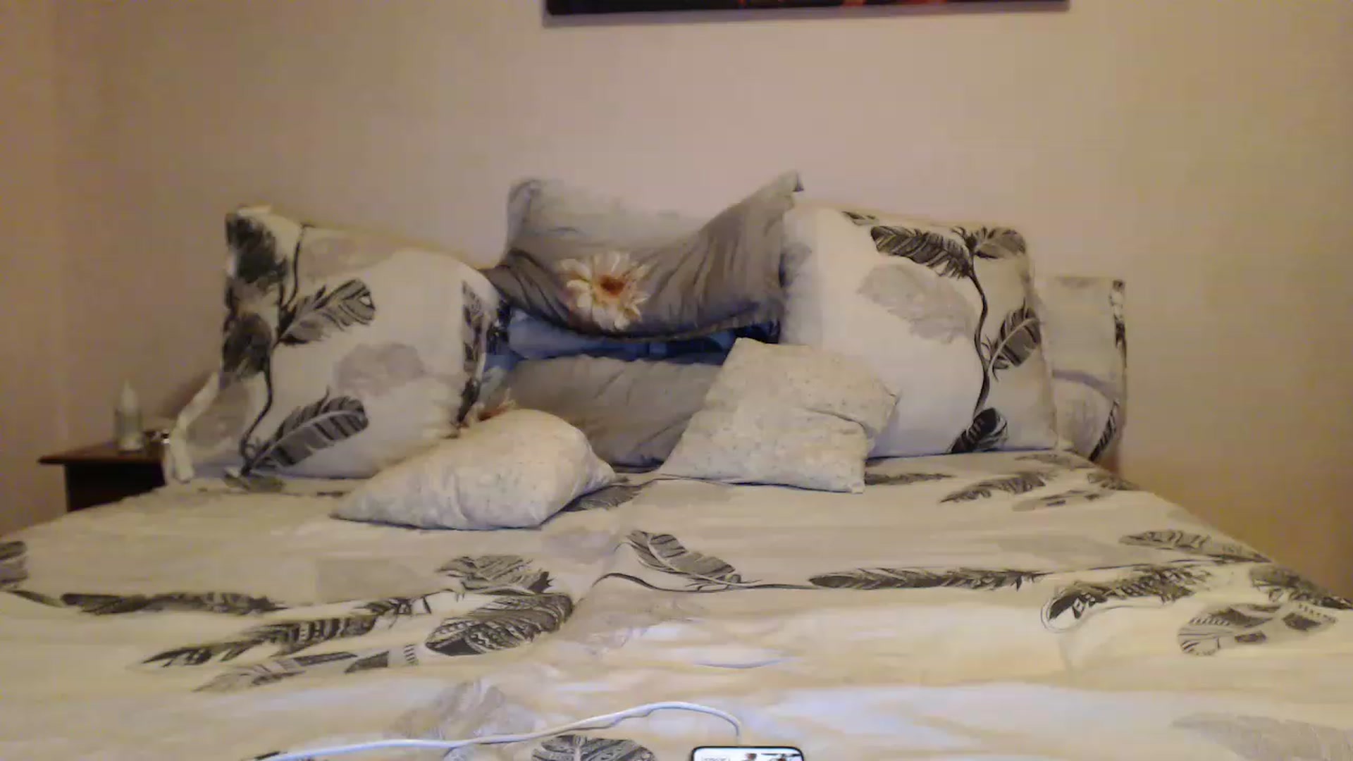 Gallery image thumbnail from Aahh_Emilia's myfreecams stream on, 01/01/2023, 17:43 image 13 of 20