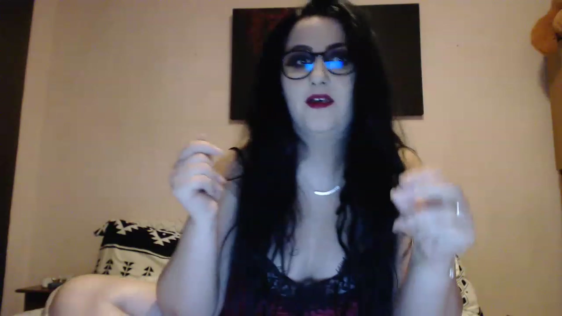 Gallery image thumbnail from Aahh_Emilia's myfreecams stream on, 01/06/2023, 17:28 image 4 of 20