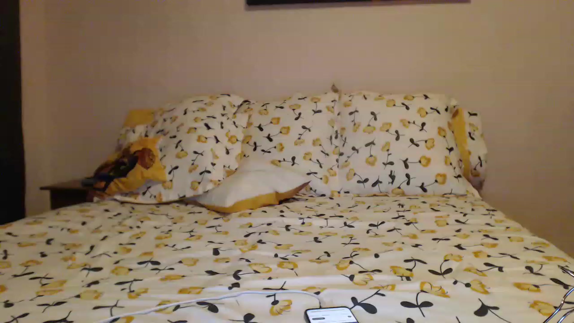 Gallery image thumbnail from Aahh_Emilia's myfreecams stream on, 01/26/2023, 16:06 image 9 of 20