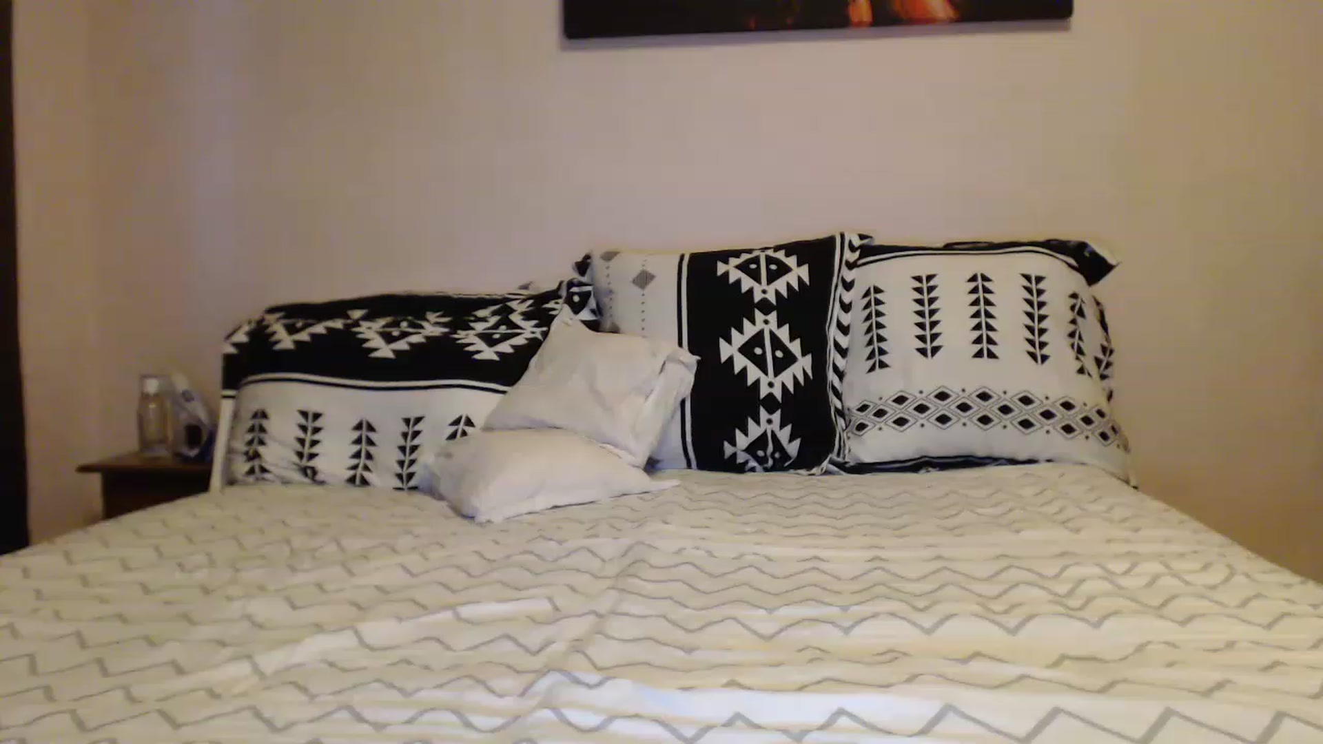Gallery image thumbnail from Aahh_Emilia's myfreecams stream on, 02/22/2023, 15:45 image 15 of 20