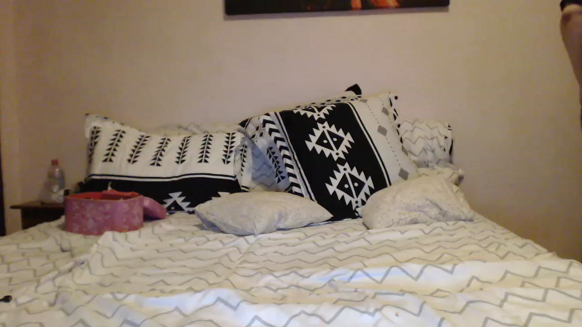 Gallery image thumbnail from Aahh_Emilia's myfreecams stream on, 03/17/2023, 18:00 image 14 of 20