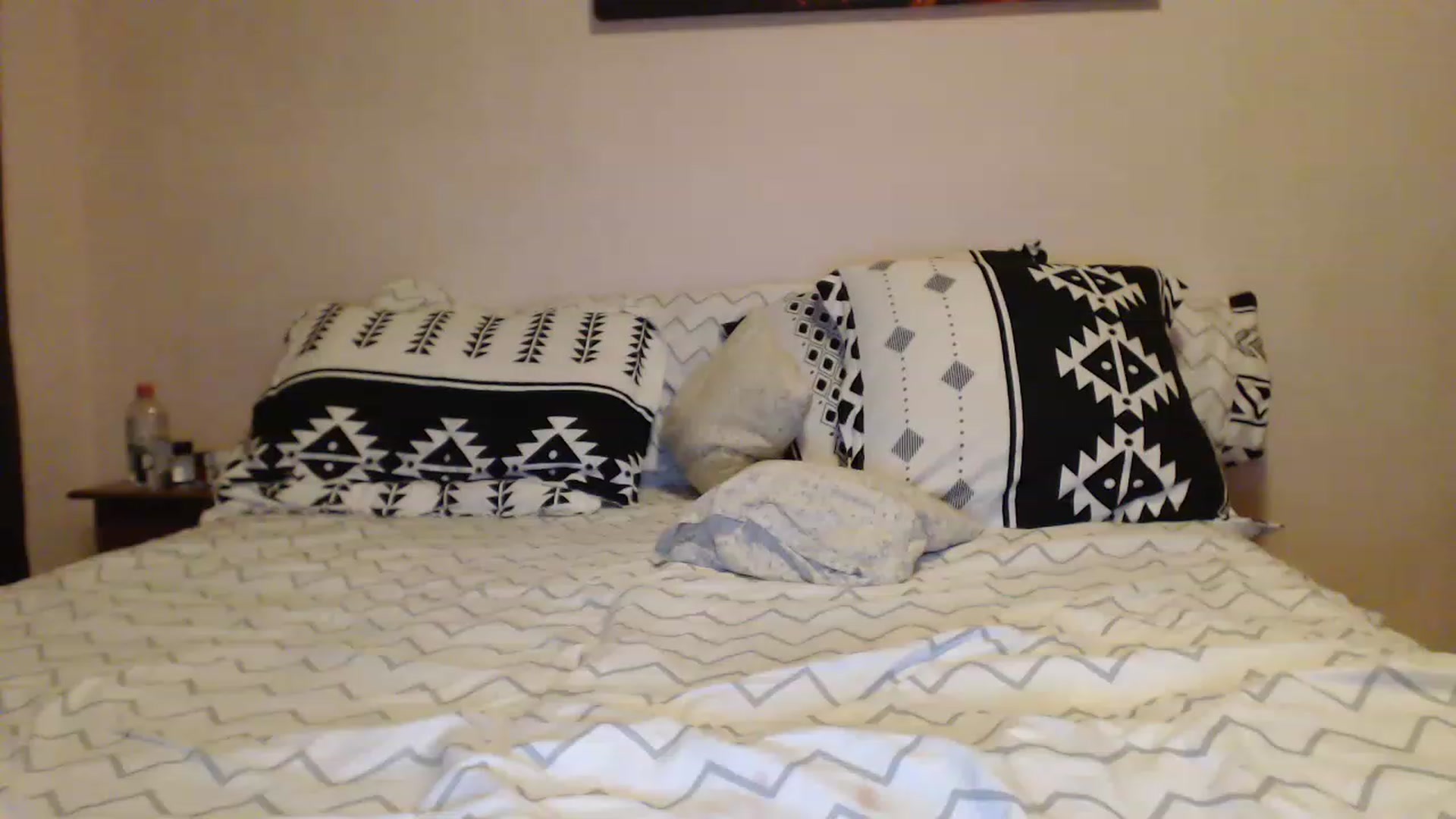 Gallery image thumbnail from Aahh_Emilia's myfreecams stream on, 03/20/2023, 18:20 image 15 of 20