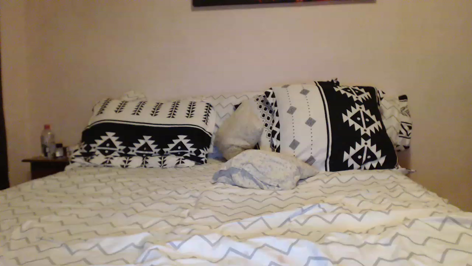 Gallery image thumbnail from Aahh_Emilia's myfreecams stream on, 03/20/2023, 18:20 image 14 of 20