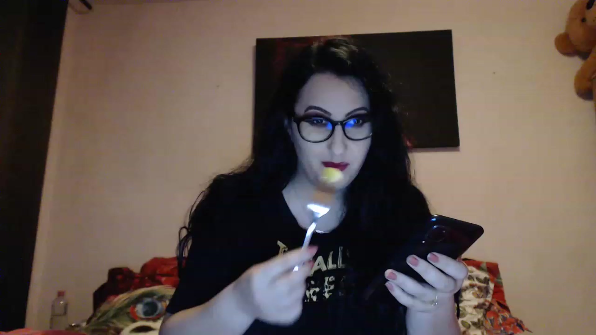 Gallery image thumbnail from Aahh_Emilia's myfreecams stream on, 04/09/2023, 18:16 image 1 of 20