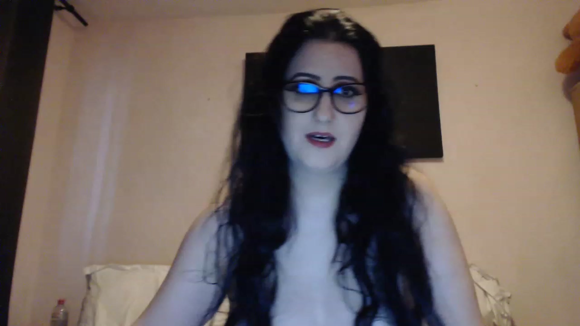 Gallery image thumbnail from Aahh_Emilia's myfreecams stream on, 04/26/2023, 16:58 image 1 of 20
