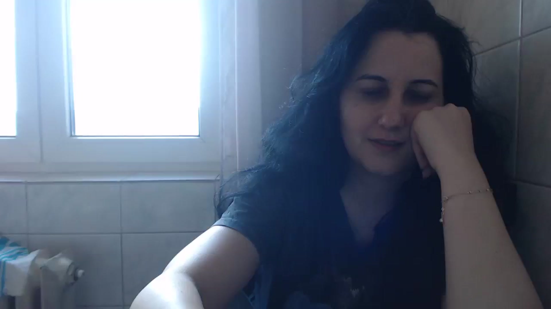 Gallery image thumbnail from Aahh_Emilia's myfreecams stream on, 10/13/2023, 13:01 image 14 of 20