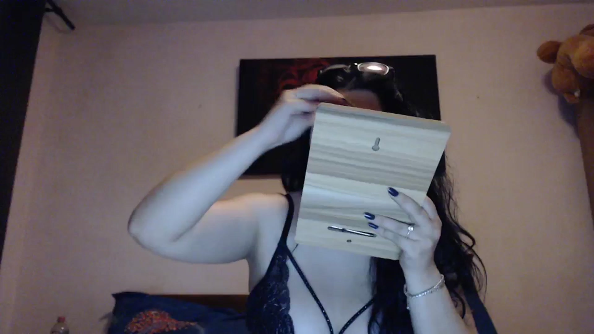 Gallery image thumbnail from Aahh_Emilia's myfreecams stream on, 10/21/2023, 17:46 image 7 of 20