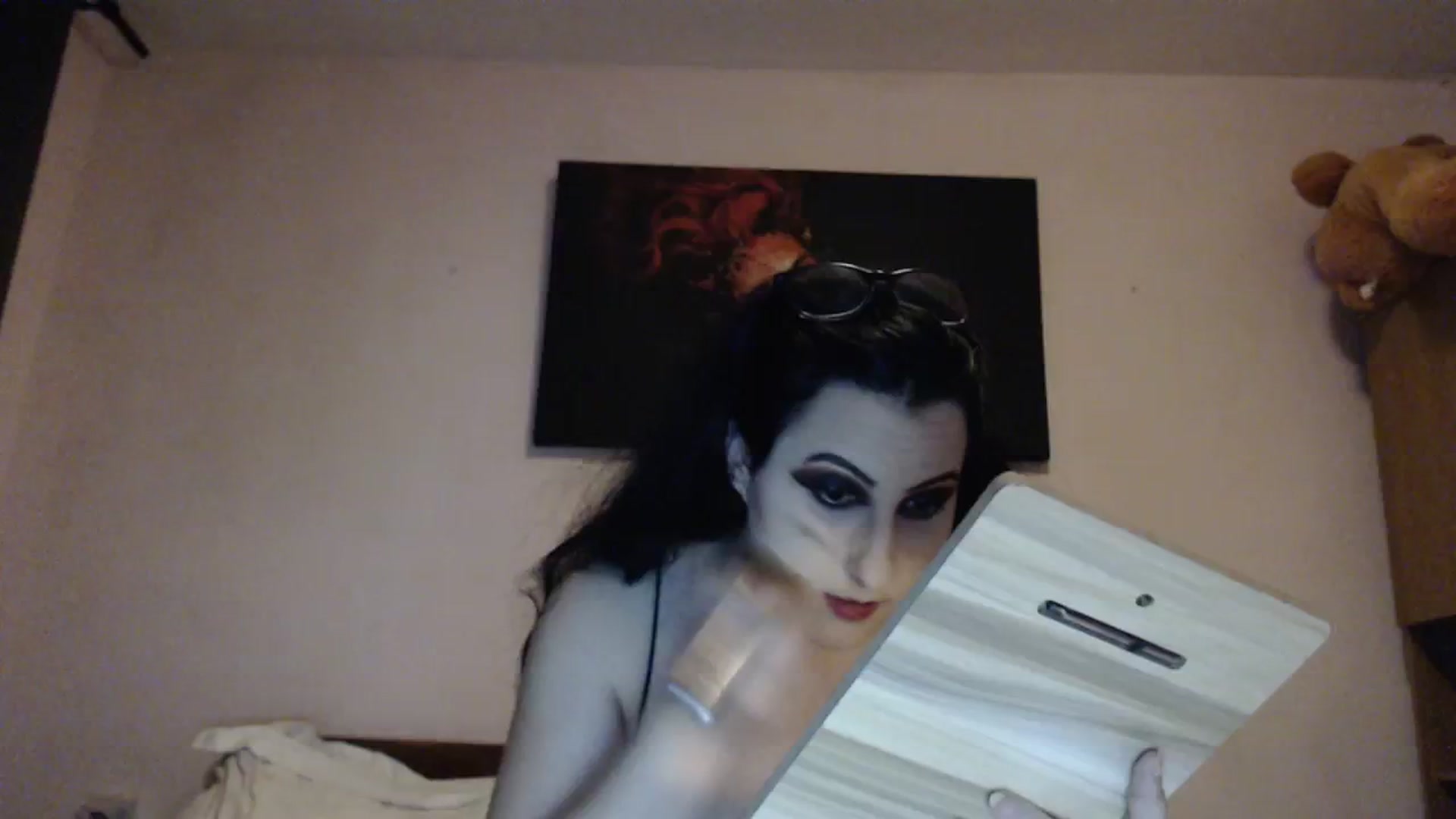 Gallery image thumbnail from Aahh_Emilia's myfreecams stream on, 11/06/2023, 18:23 image 12 of 20