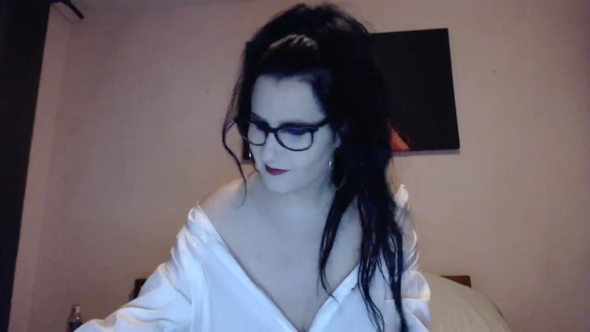 Gallery image thumbnail from Aahh_Emilia's myfreecams stream on, 11/13/2023, 16:19 image 6 of 20